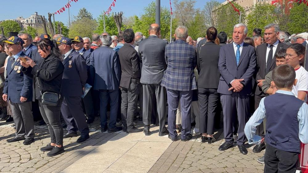 23 Nisan&rsquo;da CHP&rsquo;den tepki &ccedil;eken protesto