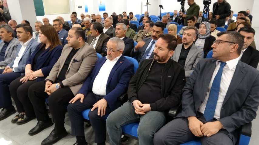 AK Parti&rsquo;den CHP&rsquo;ye mehter tepkisi