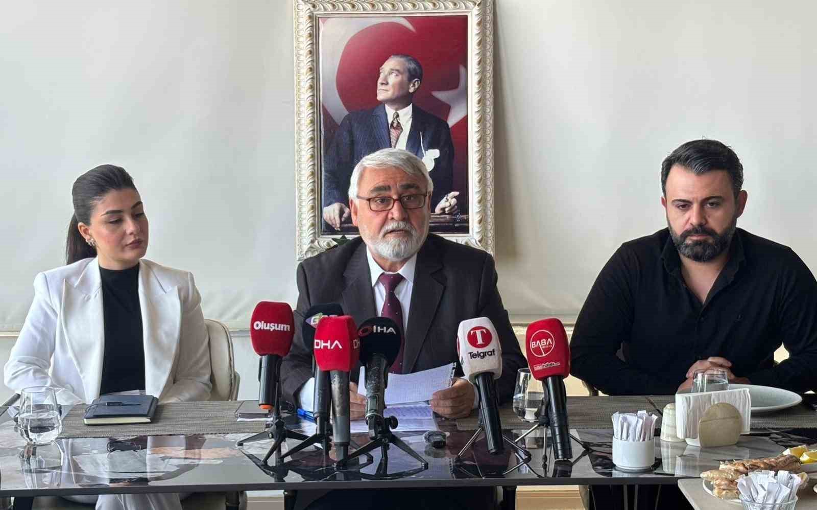 CHP Şehitkamil İl&ccedil;e Başkanı Hurşit Yıldırım, sert s&ouml;zlerle istifa etti
