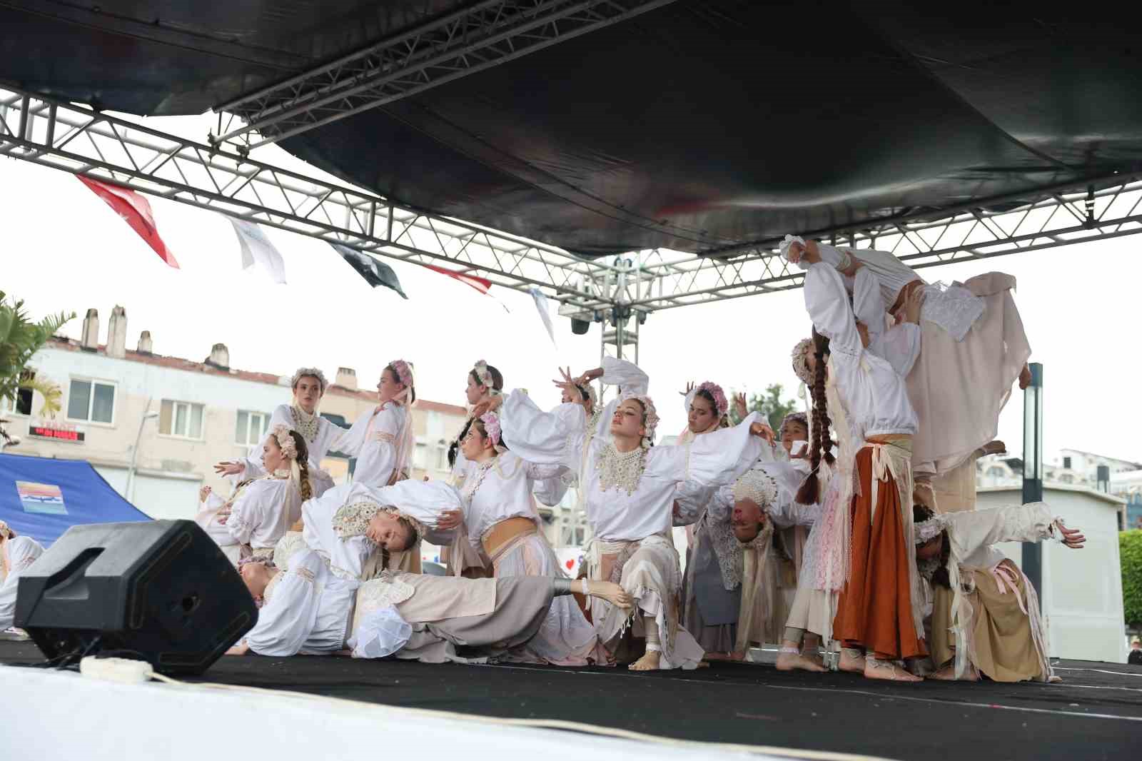 Marmaris&rsquo;te 23 Nisan havası devam ediyor
