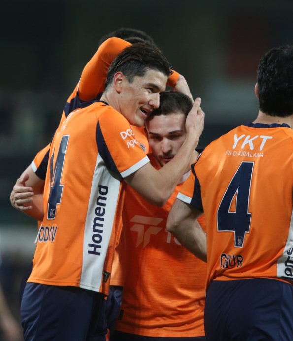 RAMS Başakşehir, Kasımpaşa&rsquo;ya 12 ma&ccedil;tır mağlup olmuyor