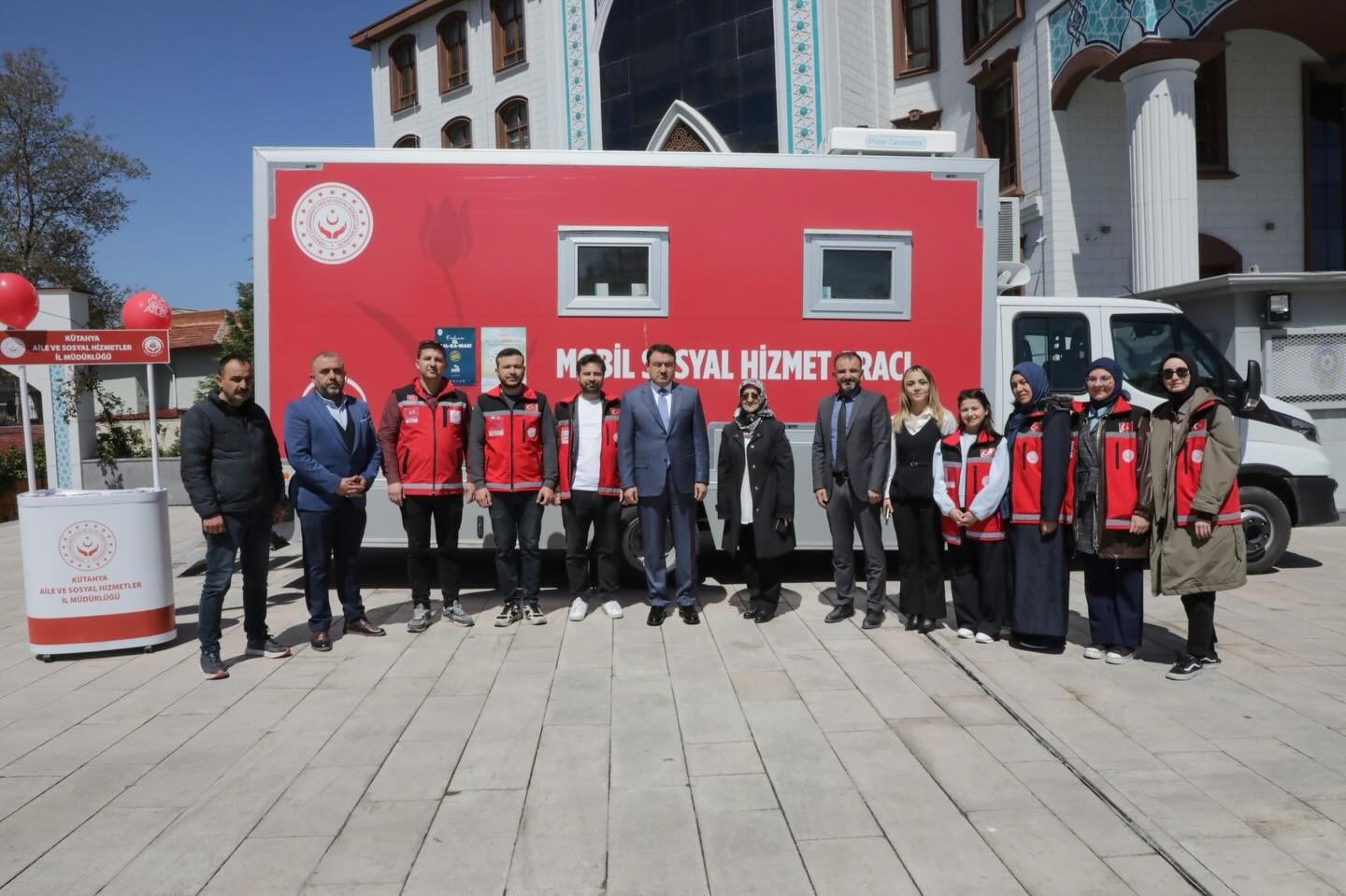 Vali Musa Işın&rsquo;dan mobil sosyal hizmet aracına yakın takip
