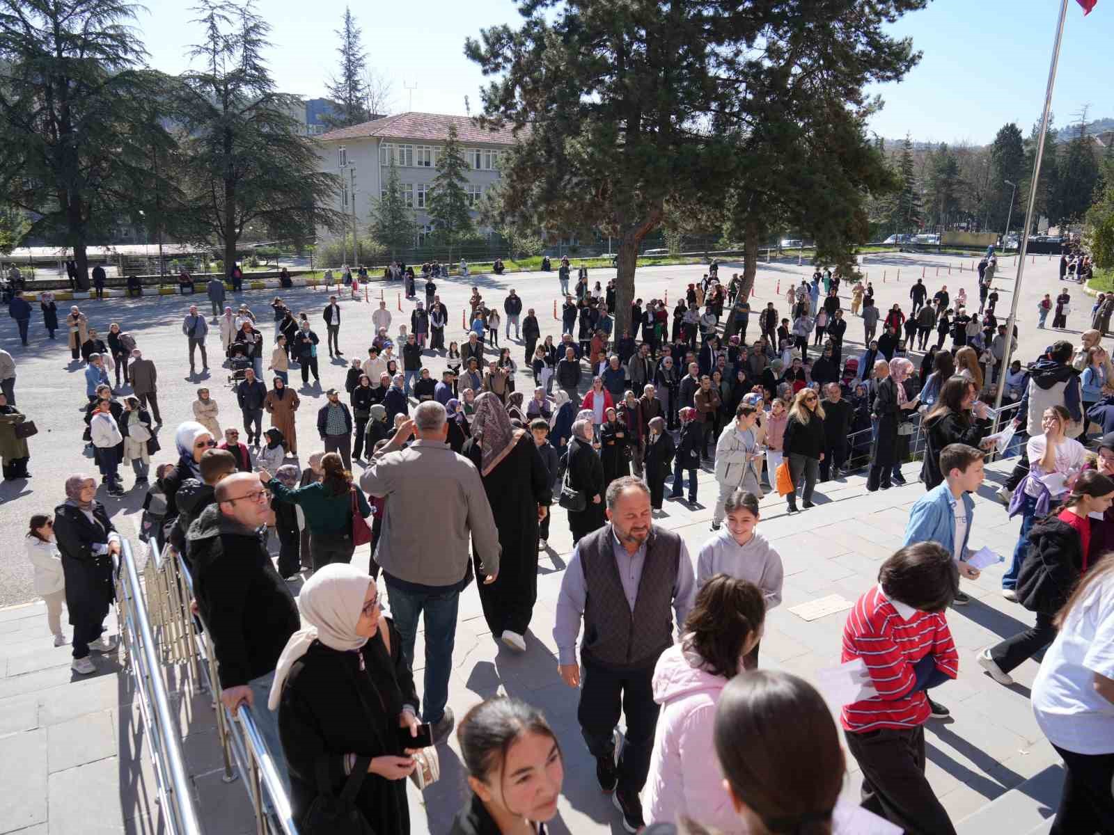 Kastamonu&rsquo;da &ouml;ğrencilerin bursluluk sınavı heyecanı başladı

