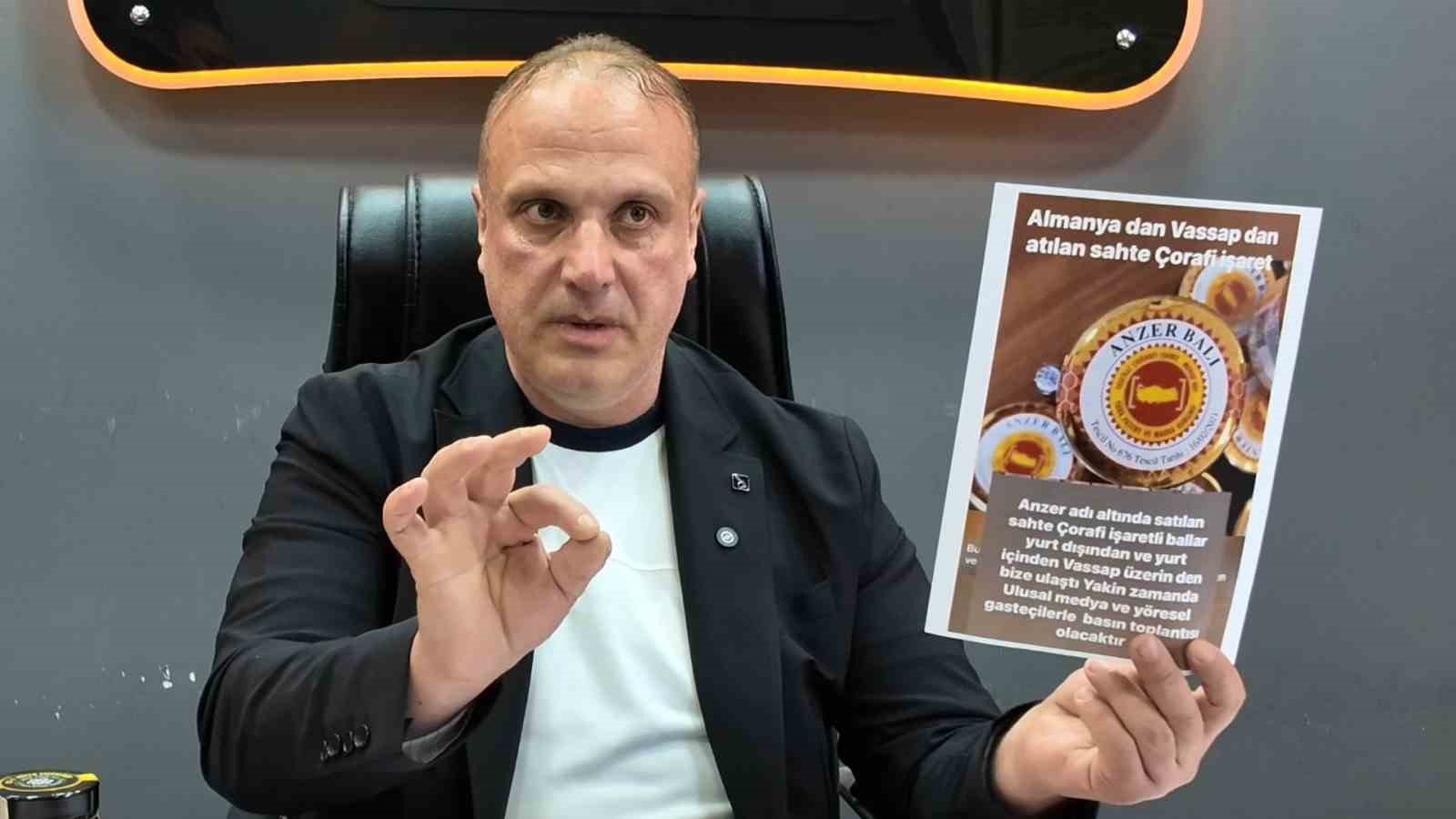 Anzerli Başkan&rsquo;dan &rsquo;sahte Anzer balı&rsquo; sitemi
