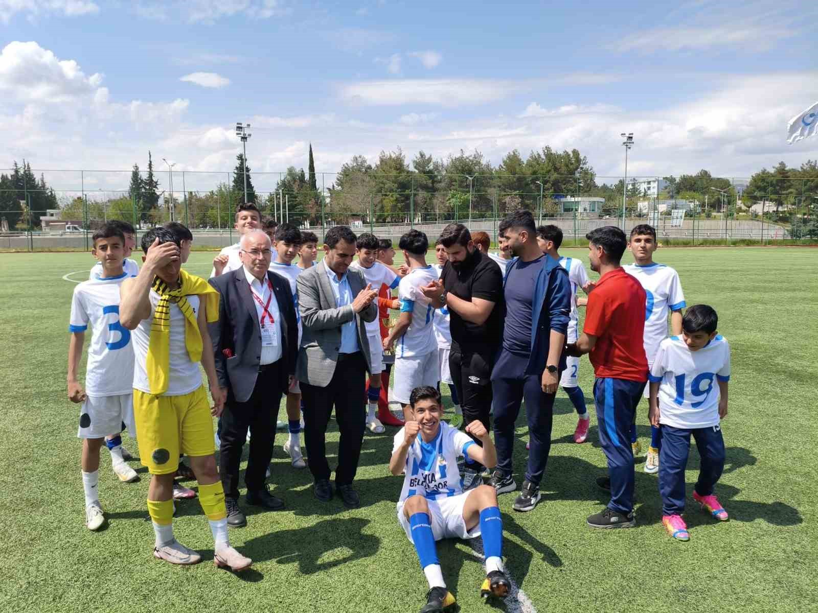 Kahta Belediyespor alt yapıda zirvede
