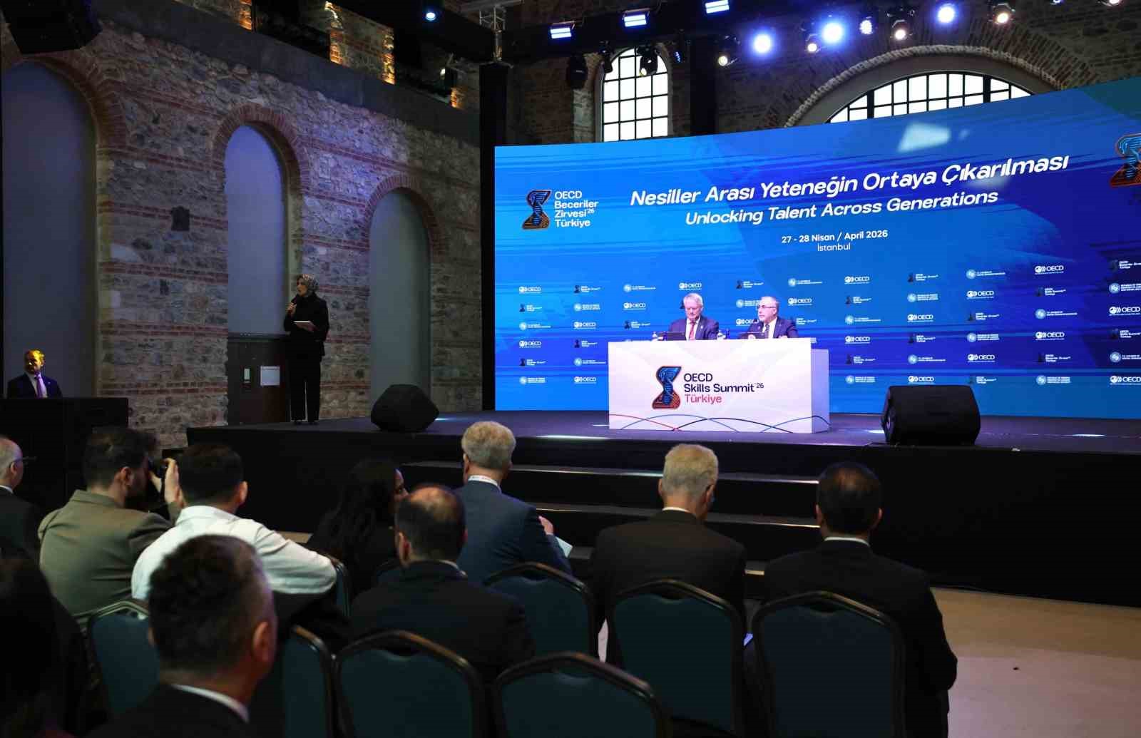 Bakan Işıkhan: &rsquo;&rsquo;İş g&uuml;c&uuml; piyasalarında yaşanan k&uuml;resel değişimleri risk değil fırsat olarak g&ouml;r&uuml;yoruz&rsquo;&rsquo;
