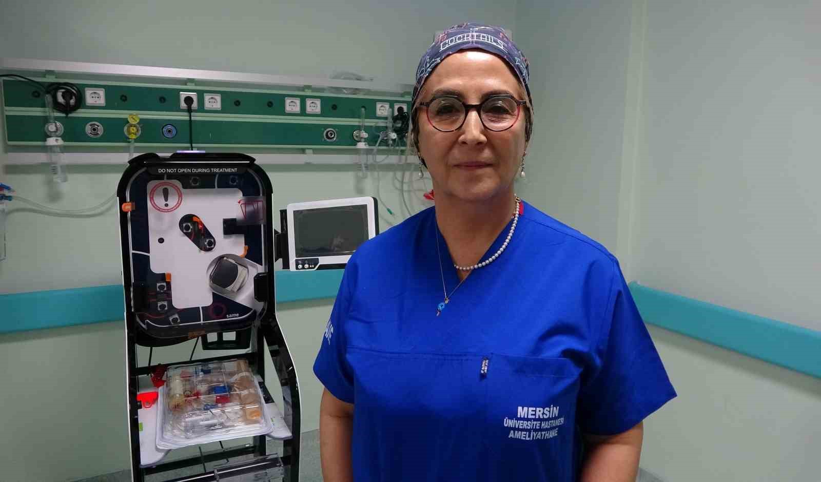 Yeni nesil &lsquo;h&uuml;cre kan kurtarma cihazı&rsquo; Mersin&rsquo;de kullanılmaya başlandı
