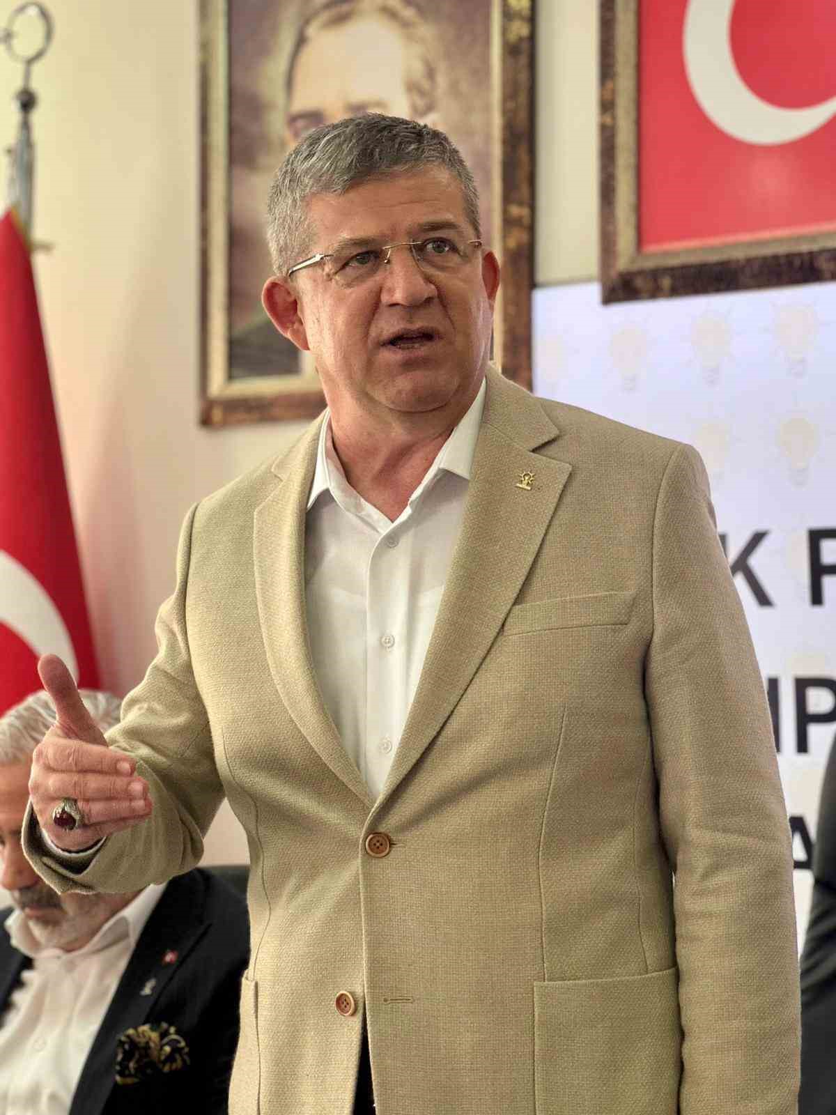AK Parti Denizli&rsquo;de saha &ccedil;alışmalarına hız kesmeden devam ediyor
