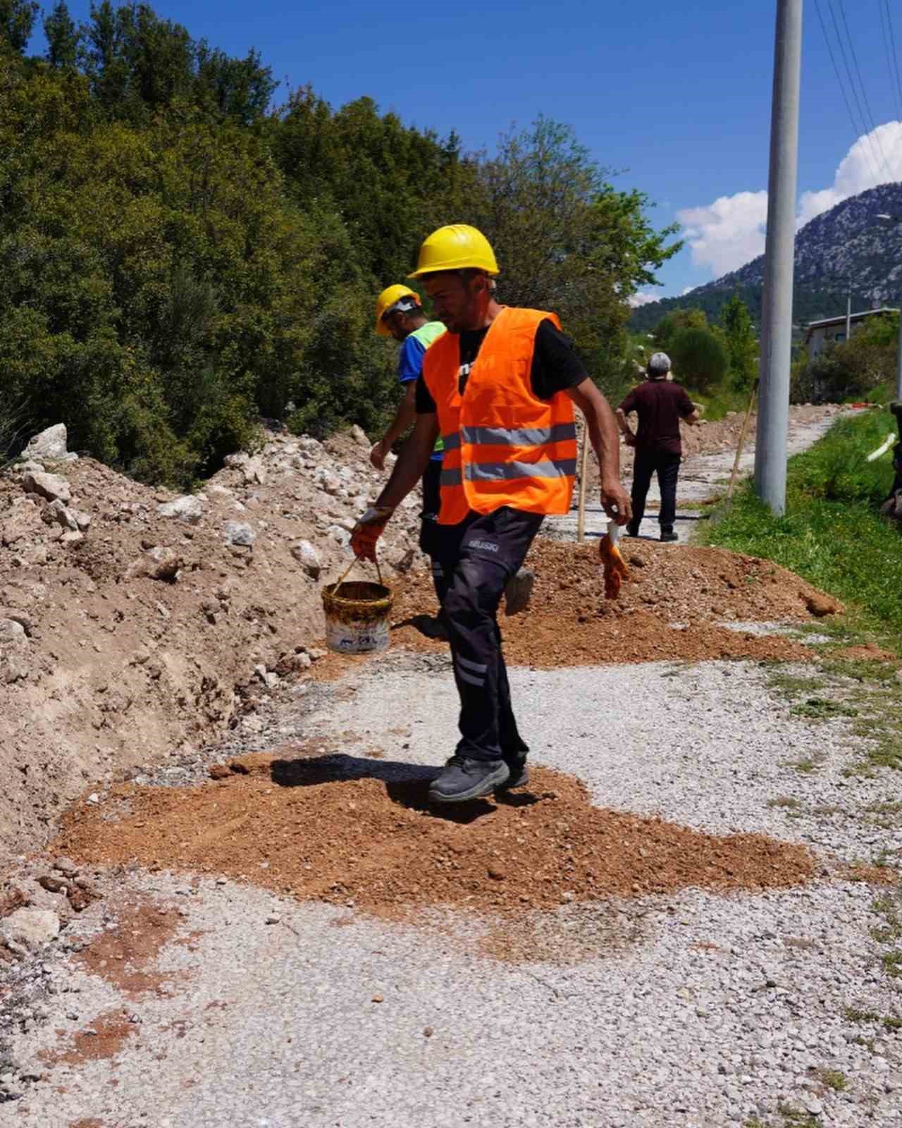 Seydikemer &Ccedil;atak Mahallesi i&ccedil;me suyu isale hattı yenileniyor
