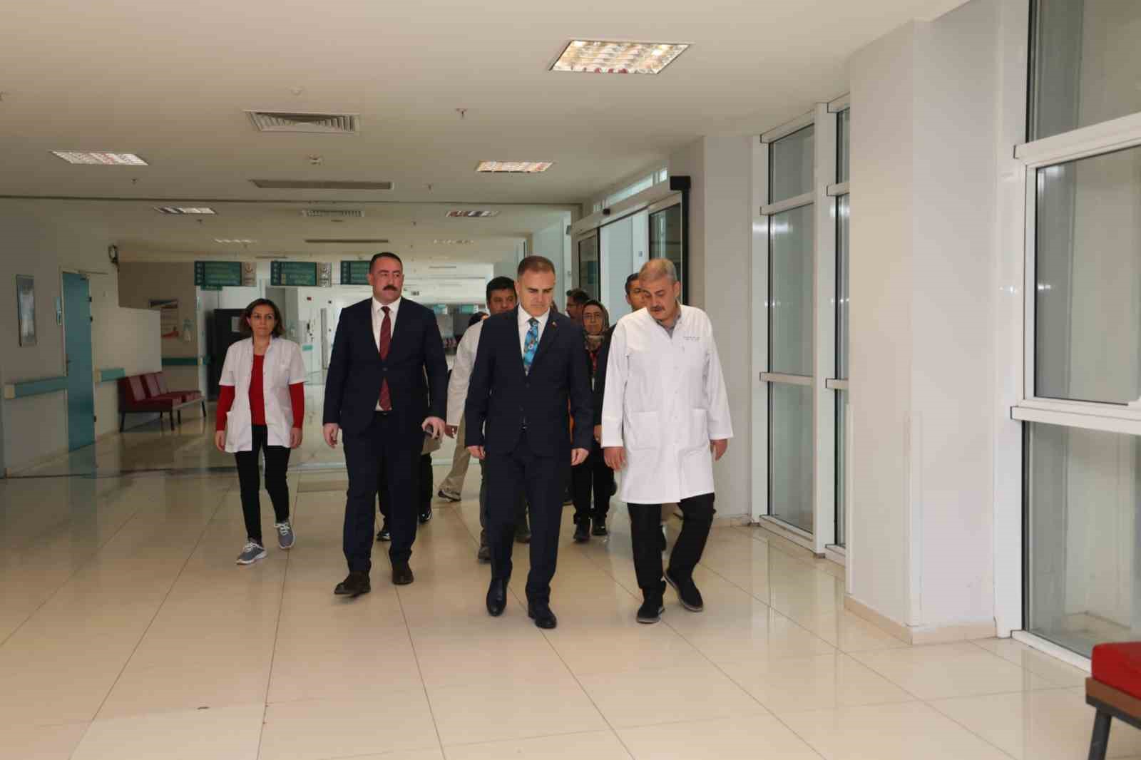 Vali Akbıyık MEAH&rsquo;ı ziyaret etti
