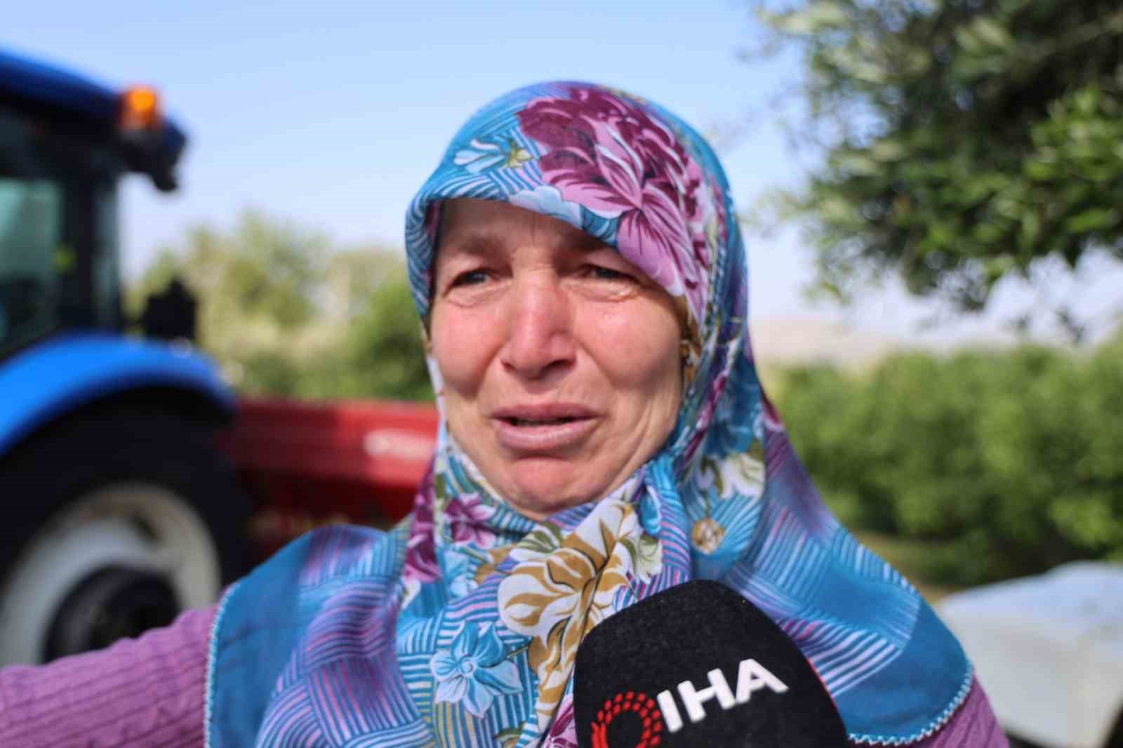 Kozan&rsquo;daki selde hayvanları telef olan kadın: "Bir anda sel geldi, ahırın &uuml;st&uuml;n&uuml; aştı"
