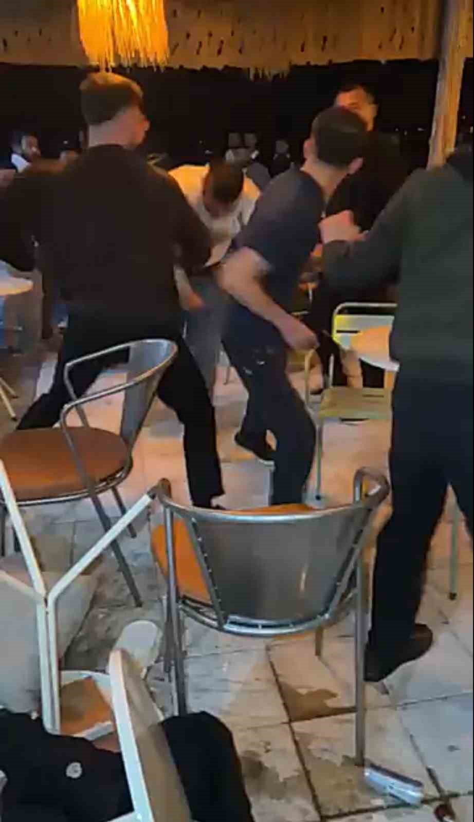 Dikili&rsquo;de kafedeki saldırıya 6 tutuklama
