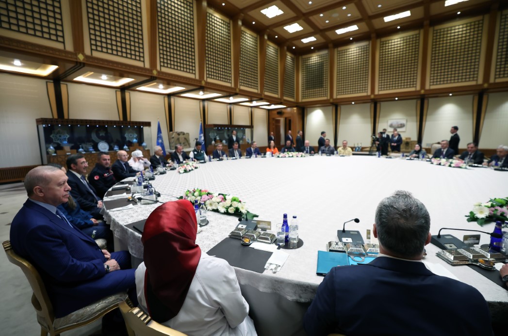 Cumhurbaşkanı Erdoğan, iş&ccedil;i ve işveren temsilcilerini kabul etti