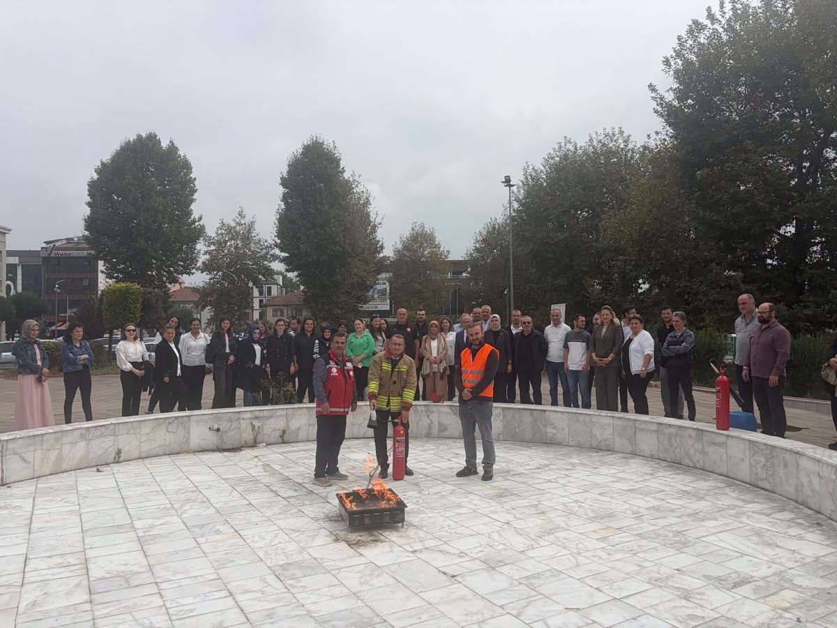 Yangın söndürme tüpünü ilk kez kullandılar