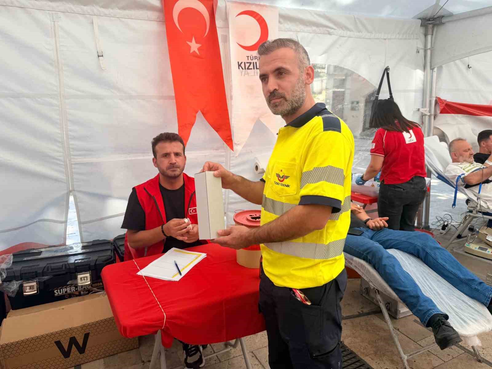 Kağıthane&rsquo;de kan bağışı kampanyası başladı: "İyilik aşkına, kan bağışına"