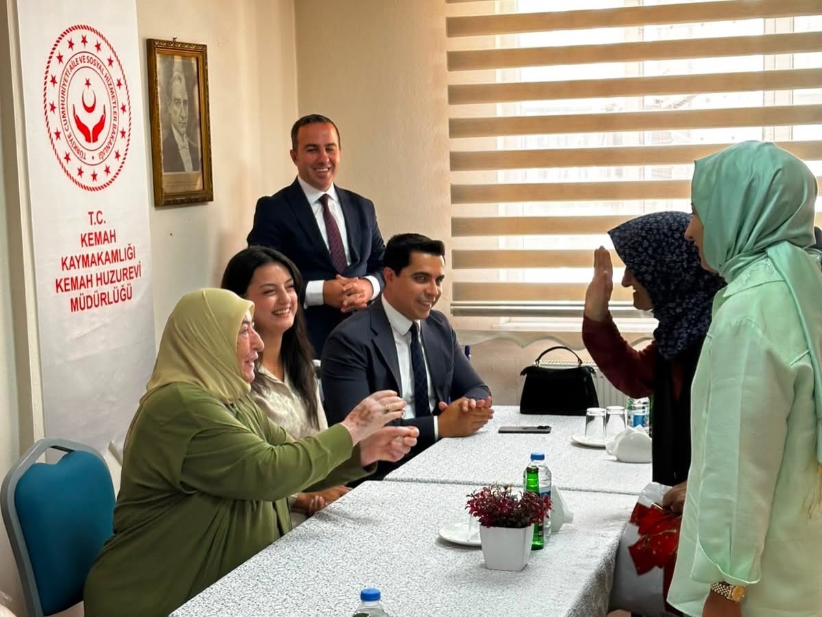 Kemah Huzurevi sakinleri Semiha Yıldırım ile buluştu