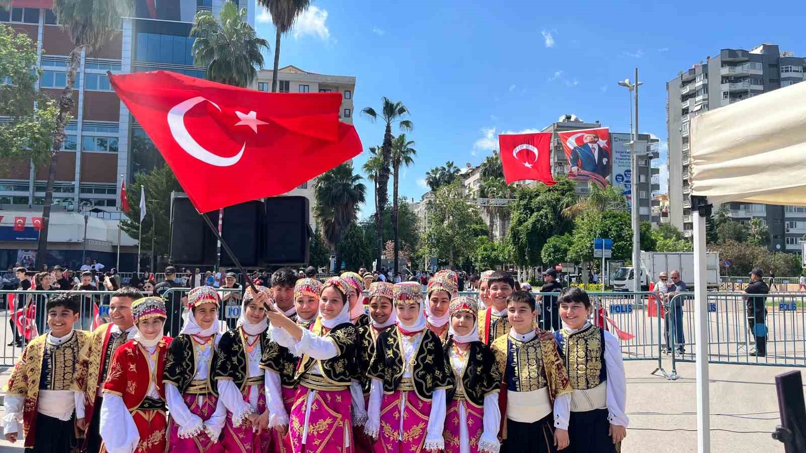 Adana’da 19 Mayıs Gençlik ve Spor Bayramı kutlandı