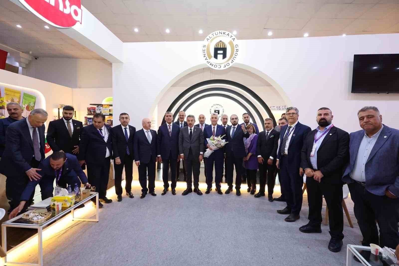 Altunkaya: "Suriye&rsquo;ye yatırımın ve ihracatın &ouml;n&uuml;ndeki engeller kaldırılıyor"