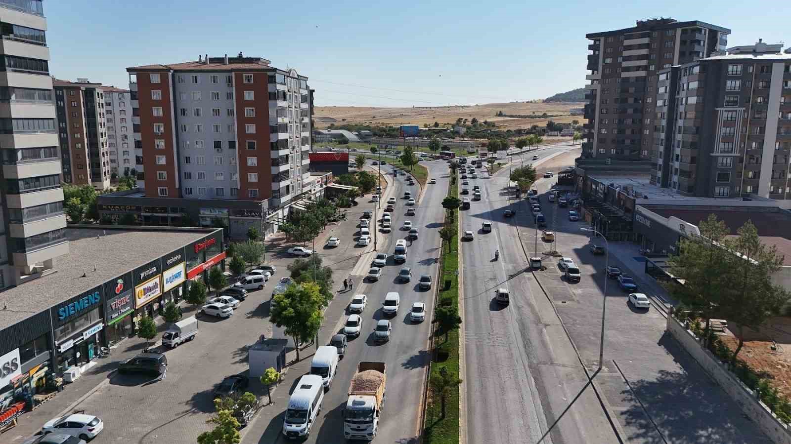 Gaziantep Büyükşehir asfalt çalışmalarına aralıksız devam ediyor