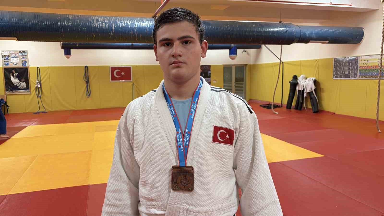 Kırklareli’nde genç judocunun hedefi dünya şampiyonluğu ve olimpiyatlar