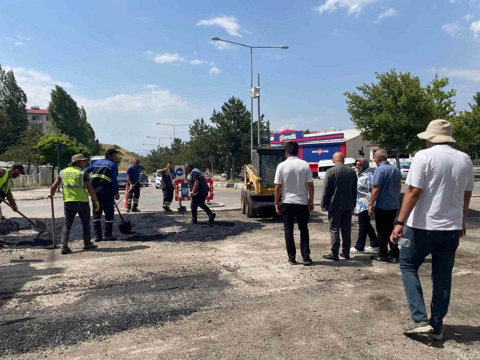 Erzurum’da asfalt seferberliği: Yenişehir 2. Marketler bölgesi yenileniyor
