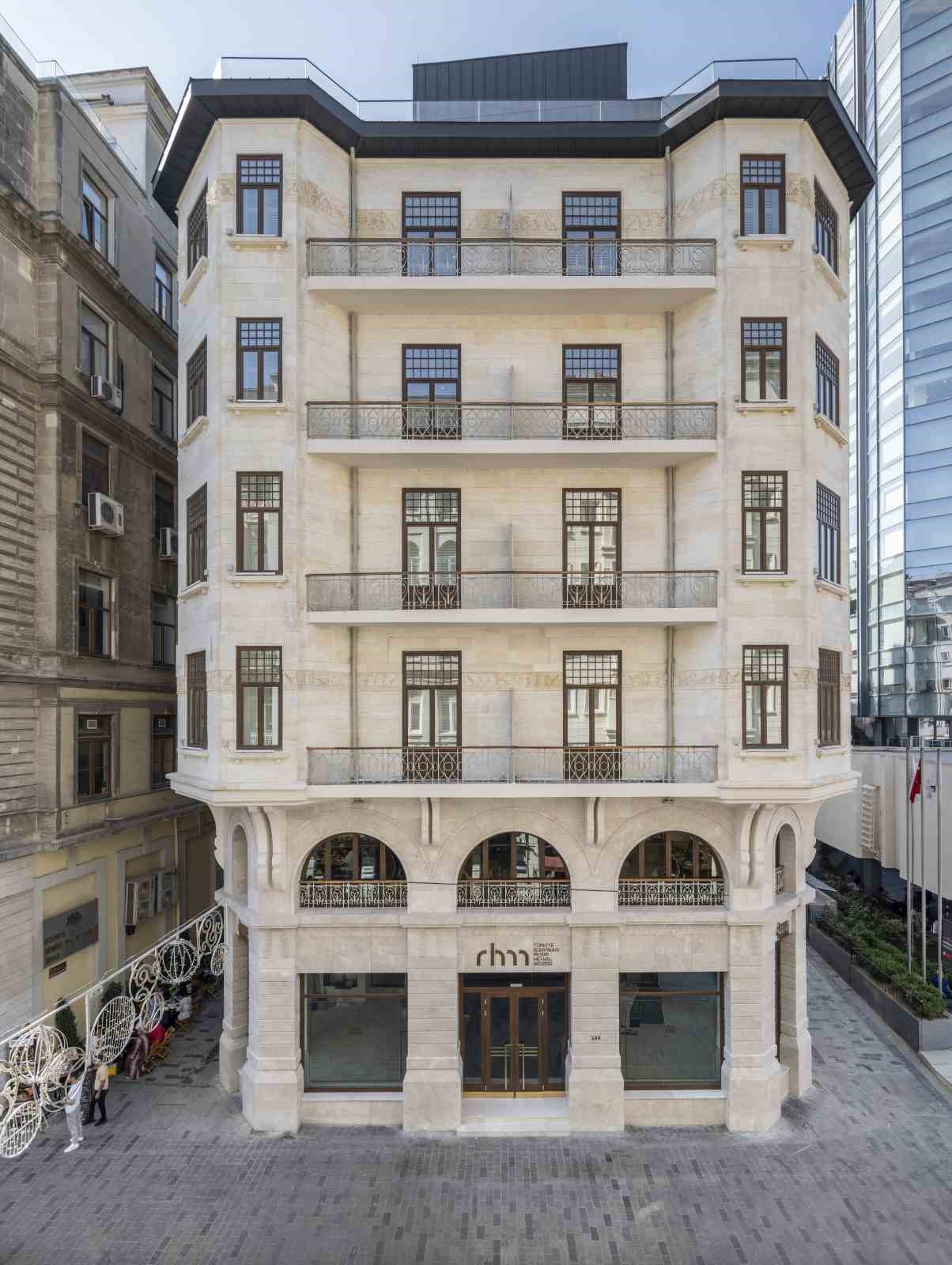 Türkiye İş Bankası Resim Heykel Müzesi’nin kalıcı sergisi yenilendi