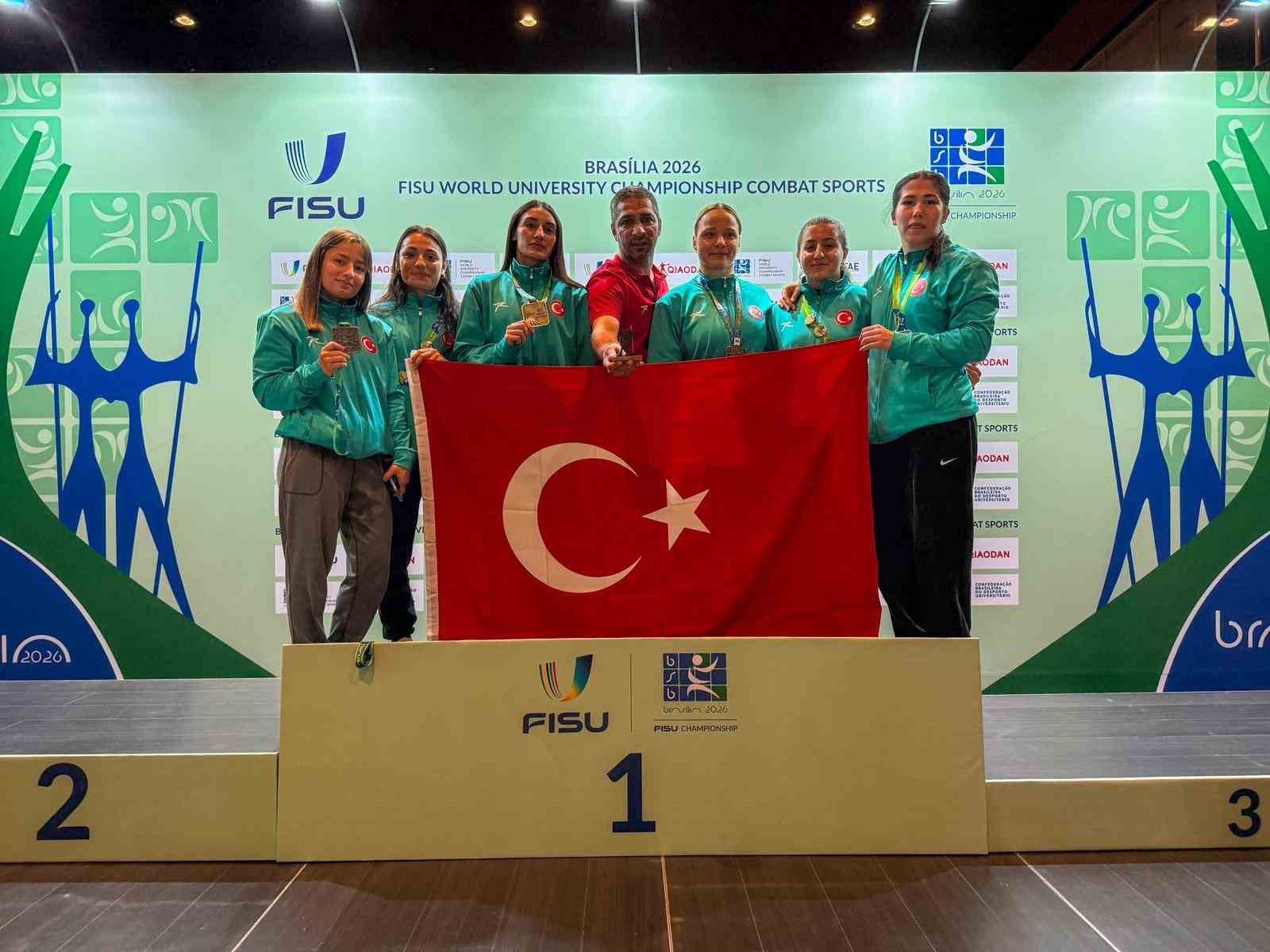 FISU Dünya Üniversiteler Güreş Şampiyonası’nda kadın millilerden 3 altın, 1 gümüş madalya