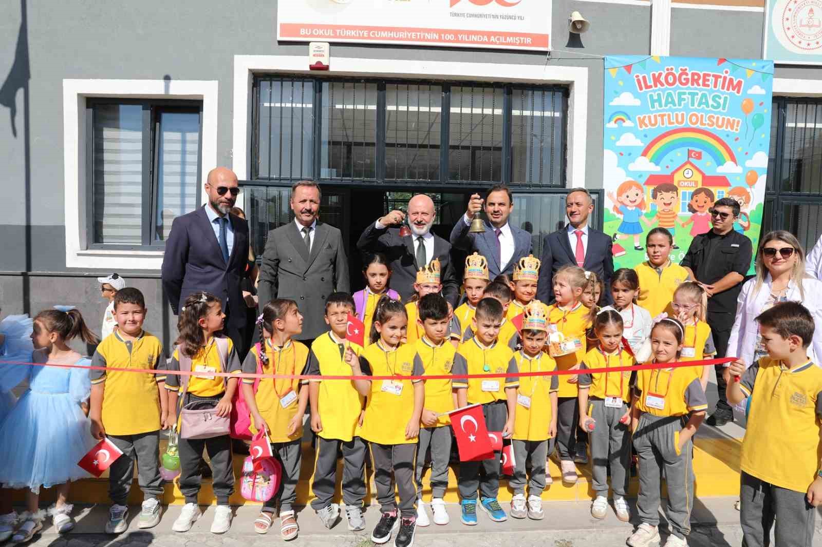 Başkan &Ccedil;olakbayrakdar: "B&uuml;y&uuml;k ve g&uuml;&ccedil;l&uuml; T&uuml;rkiye&rsquo;nin geleceğini inşa edecek nesiller yetiştiriyoruz"