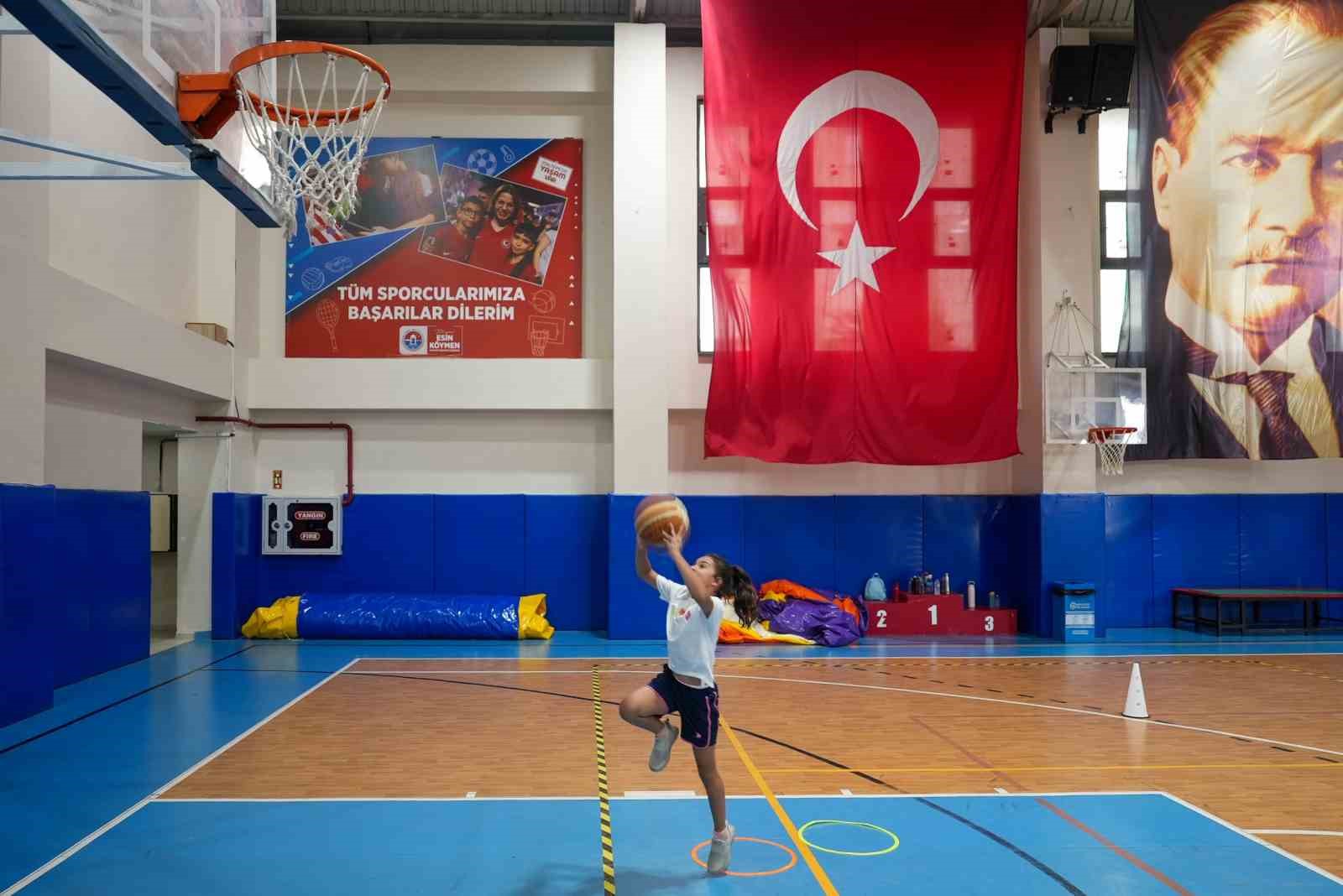 Maltepe Belediyesi Yaz Spor Kursları’yla sporda fırsat eşitliğini destekliyor