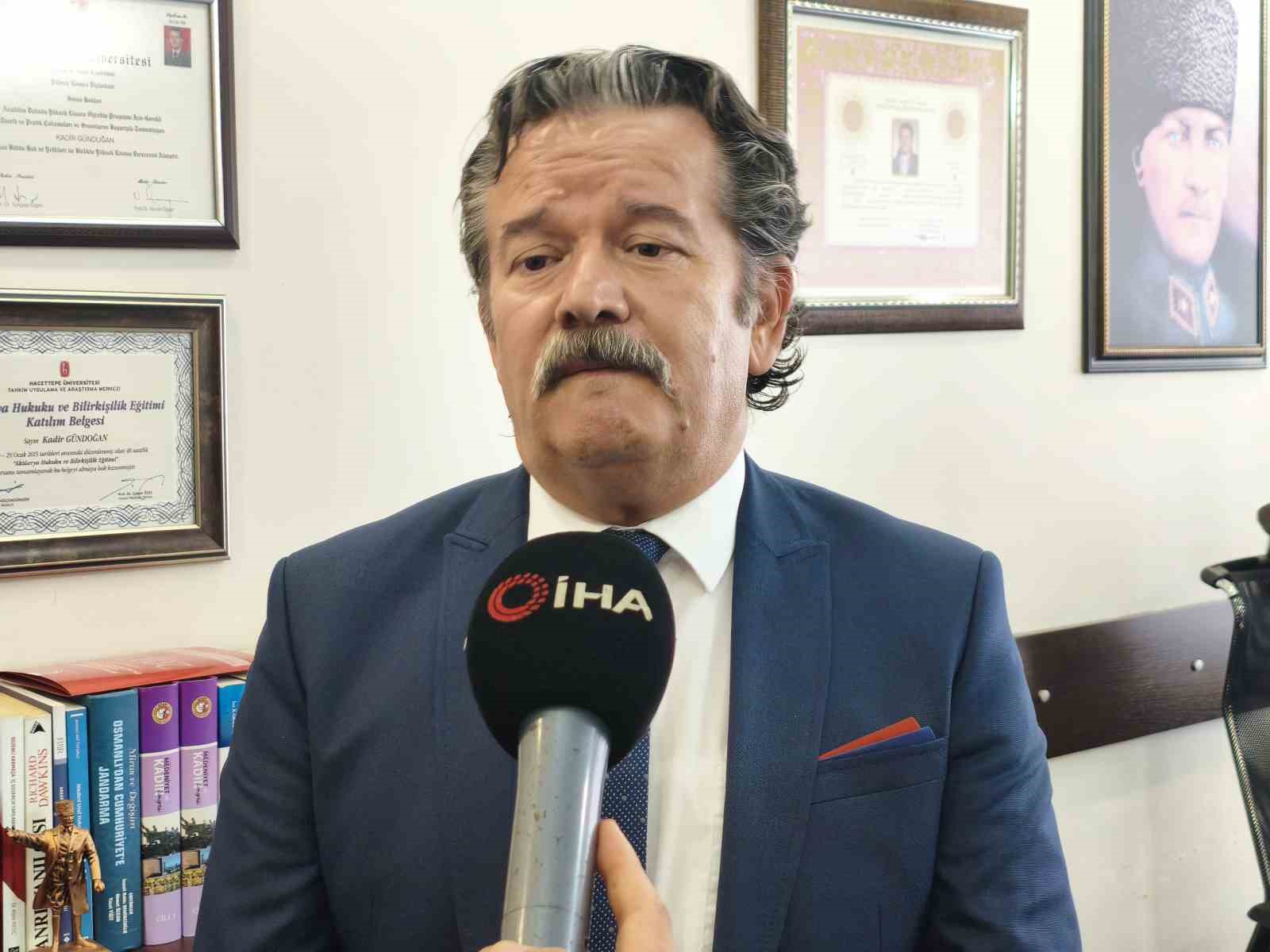 FET&Ouml; bağlantılı AYİM heyetinin kararı bozuldu: 3 davacı astsubay, 16 yıl sonra teğmen r&uuml;tbesine terfi ederek yeni g&ouml;revlerine atandı