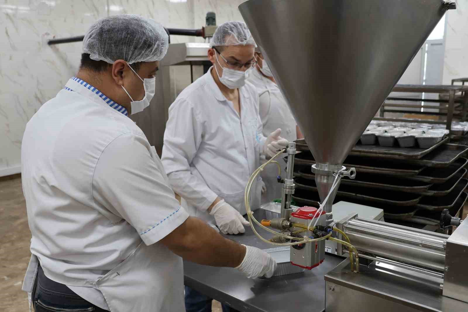 Haliliye’de glutensiz ekmek fırını binlerce vatandaşın ihtiyacına yanıt veriyor