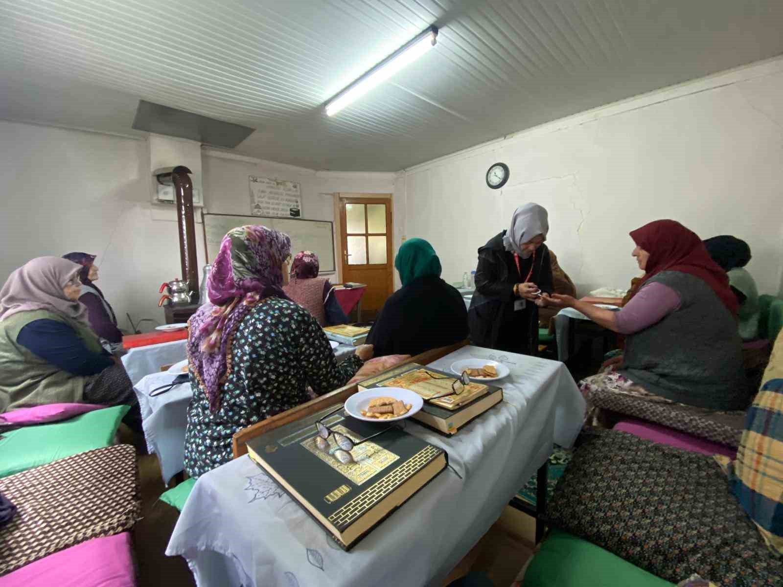 Çilimli’de kursiyerlere sağlık farkındalık eğitimi