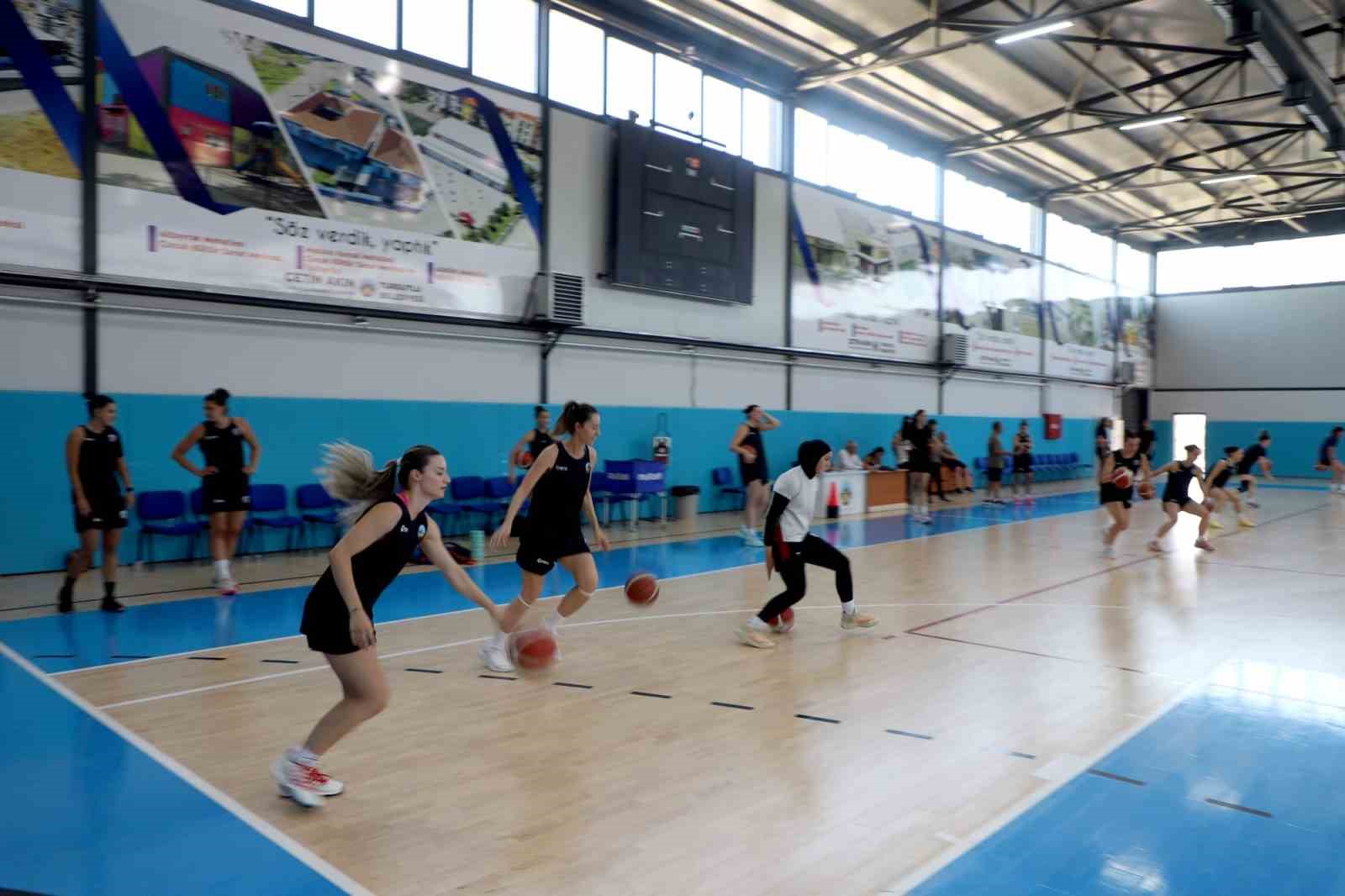 Turgutlu Belediyesi Kadın Basketbol Takımı S&uuml;per Lig mesaisine başladı