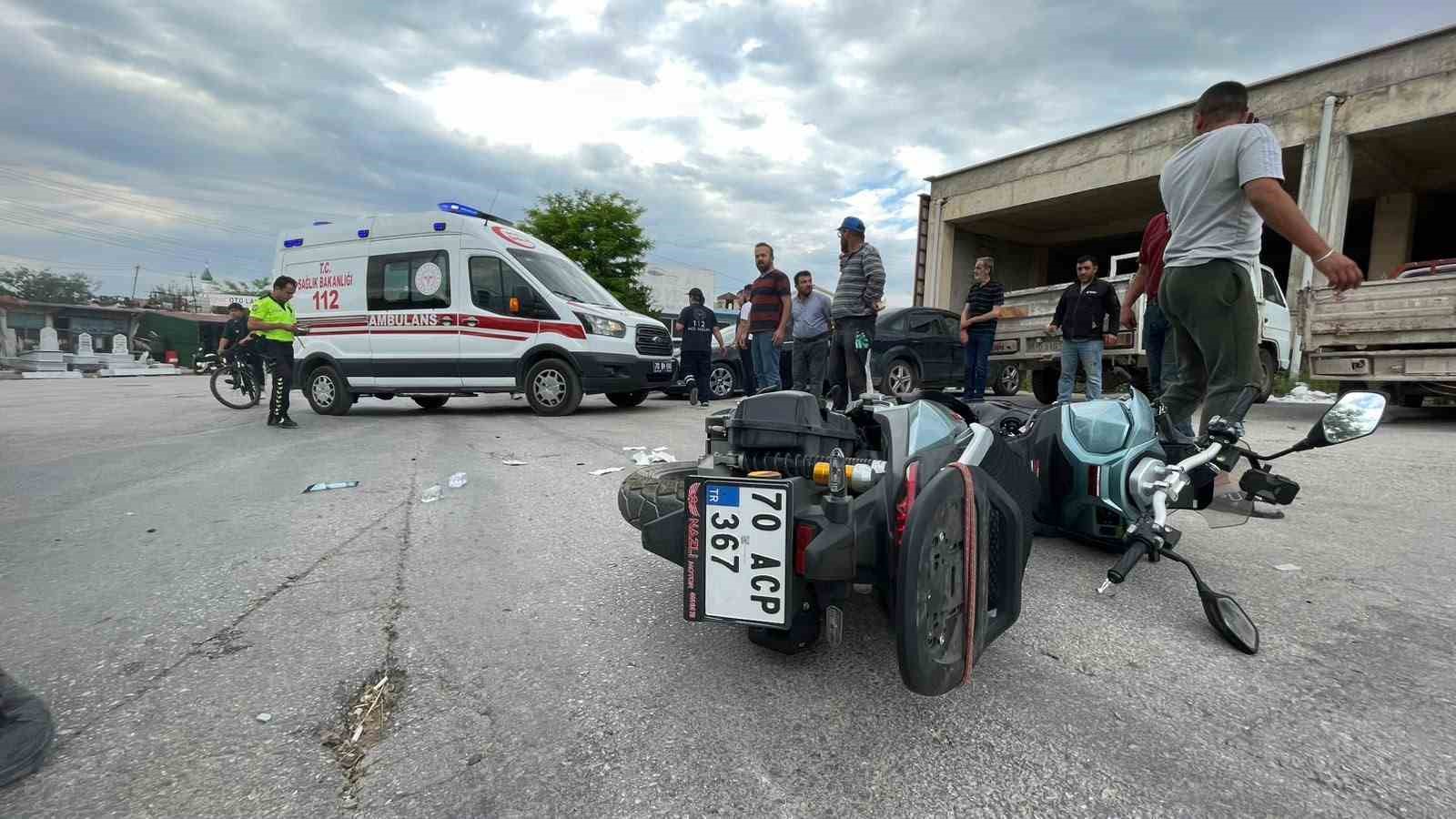 Karaman’da motosikletler çarpıştı: 2 yaralı