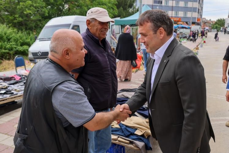 Vali S&ouml;zer esnafın ve vatandaşın nabzını tuttu