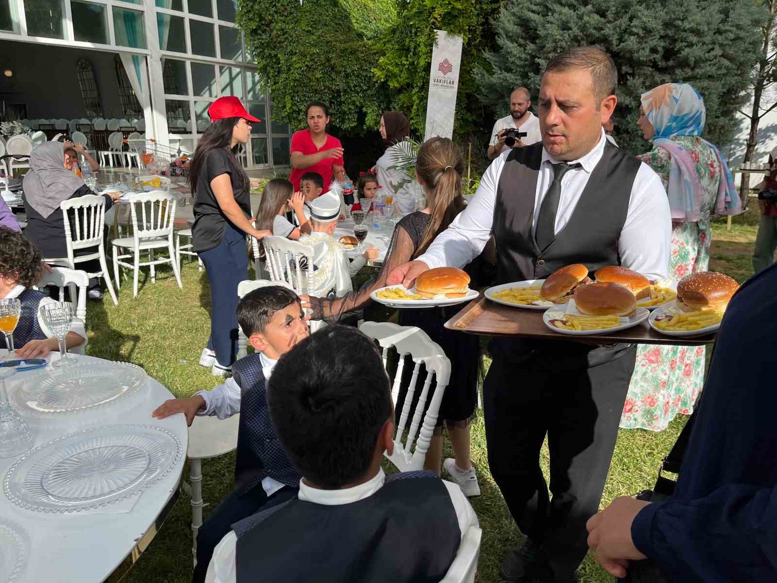 Sünnet çocuklarına unutulmaz şölen
