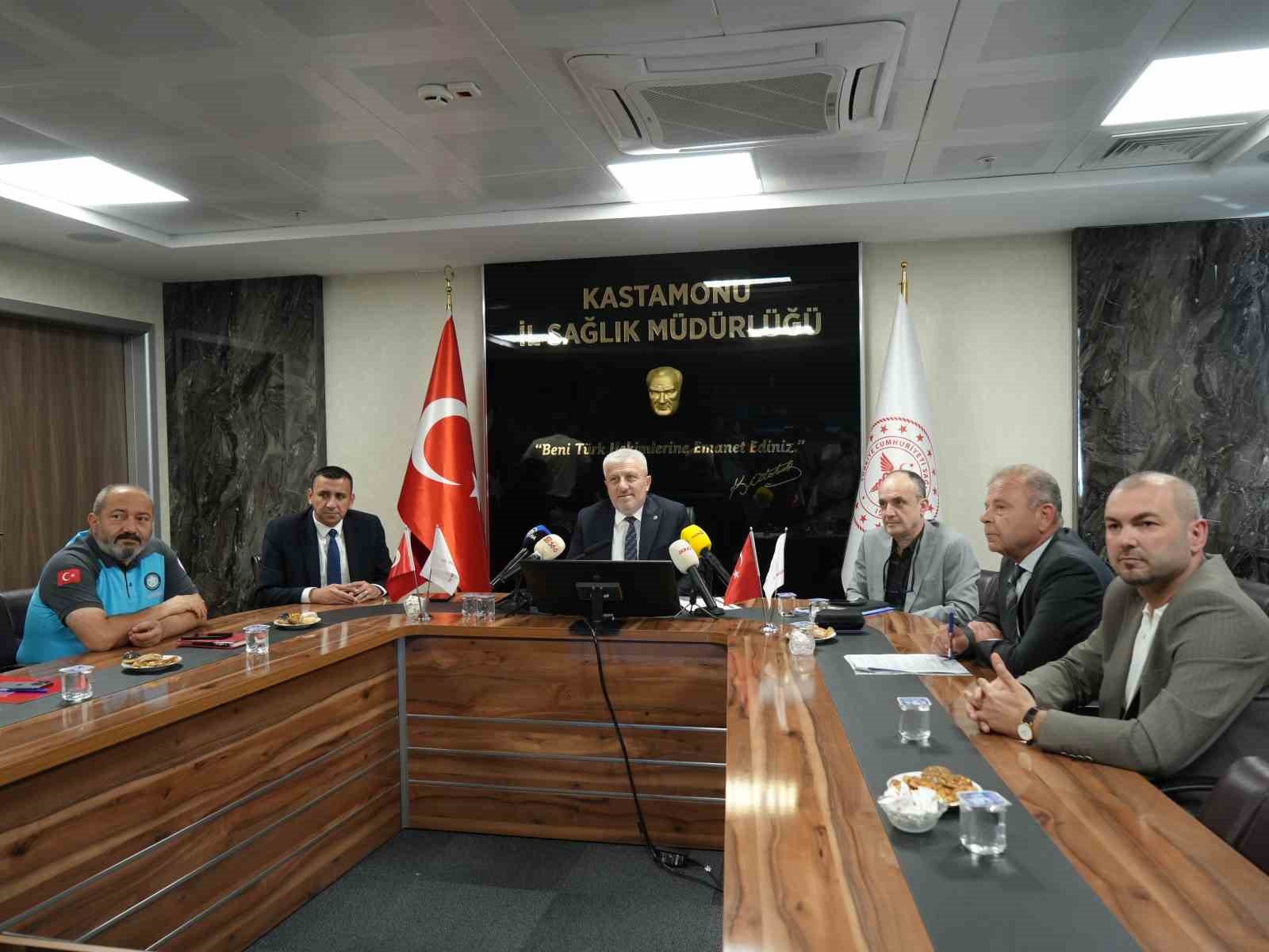 Kastamonu İl Sağlık M&uuml;d&uuml;r&uuml; Dr. Yavuzyılmaz: "Herhangi bir hastanenin kapatılması ya da tabelasının indirilmesi s&ouml;z konusu değildir"