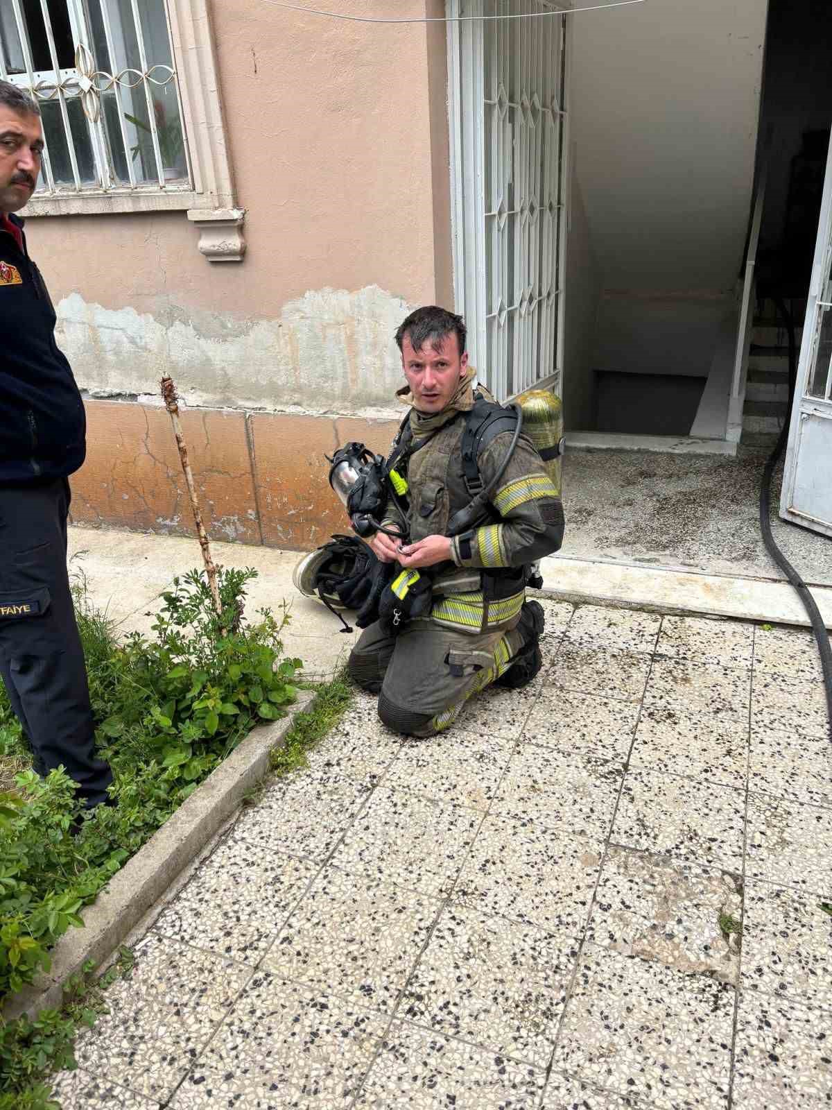 Muş’ta korkutan ev yangını
