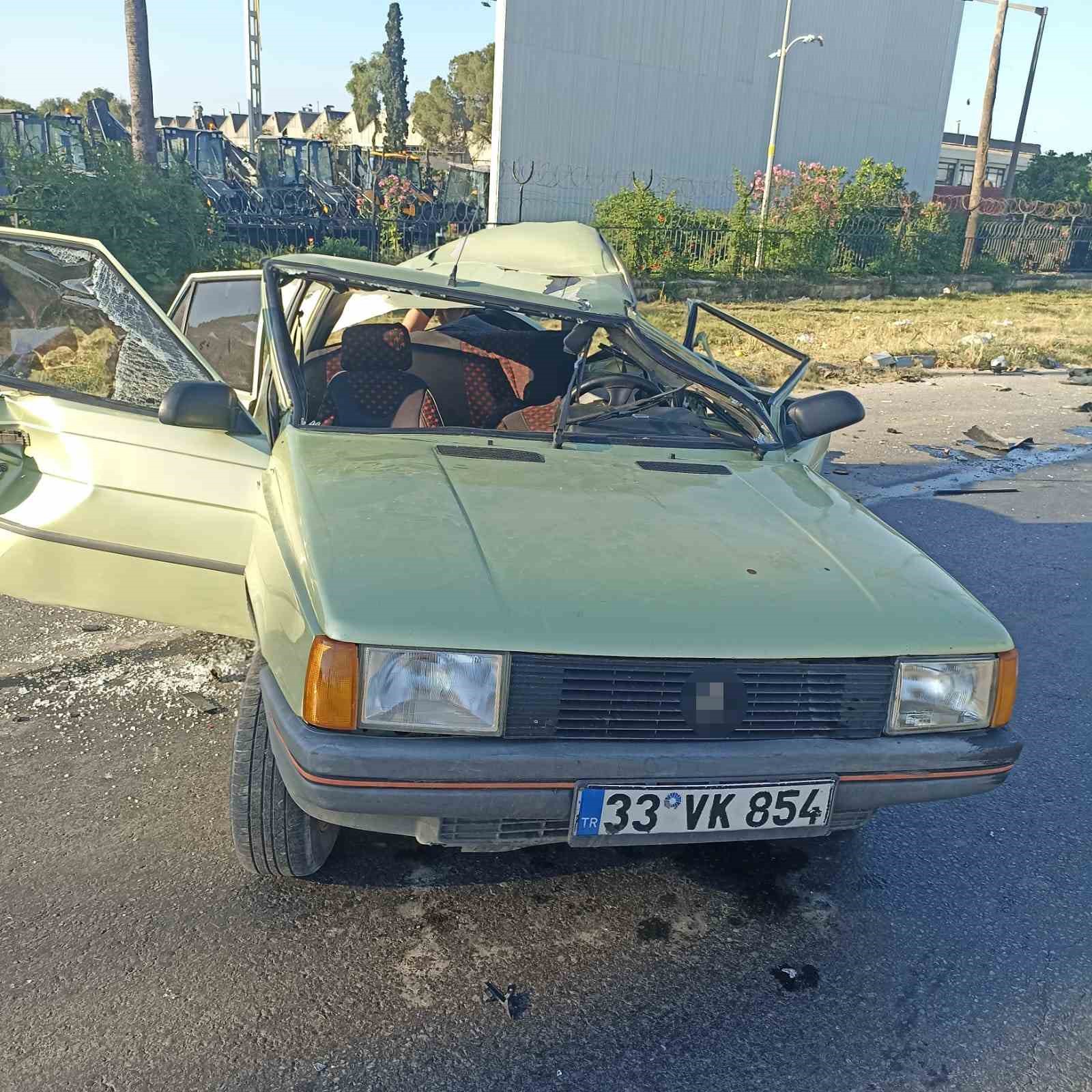 Otomobil araçlara çarptı 1 kişi öldü, o anlar kameraya yansıdı