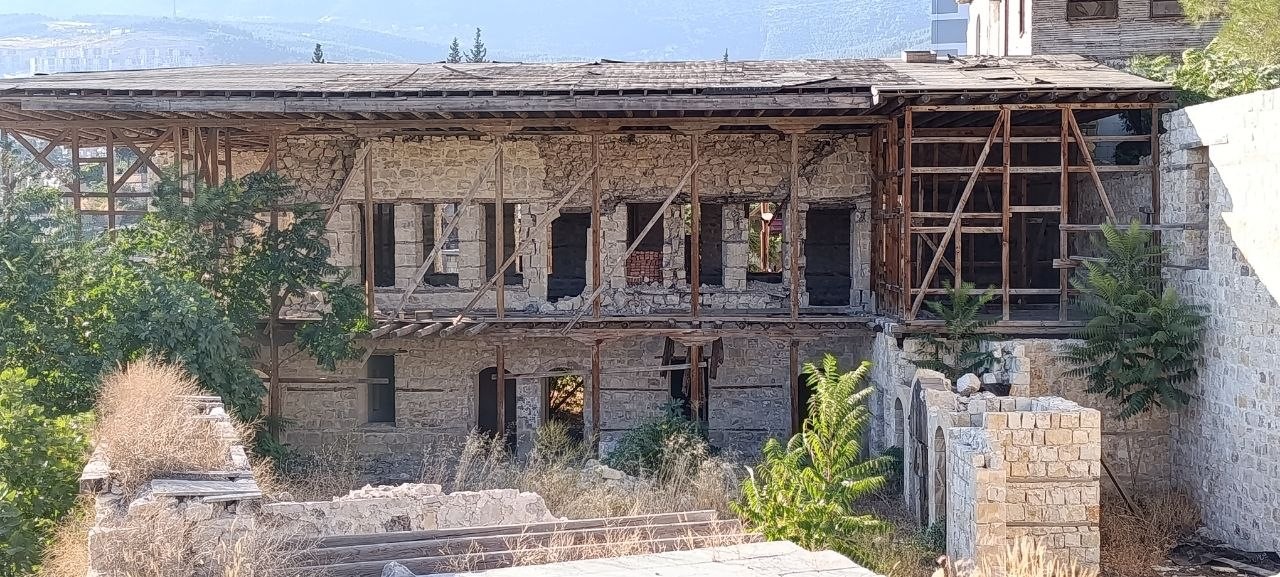Dulkadiroğlu&rsquo;ndaki tarihi yapılar restore edilmeyi bekliyor