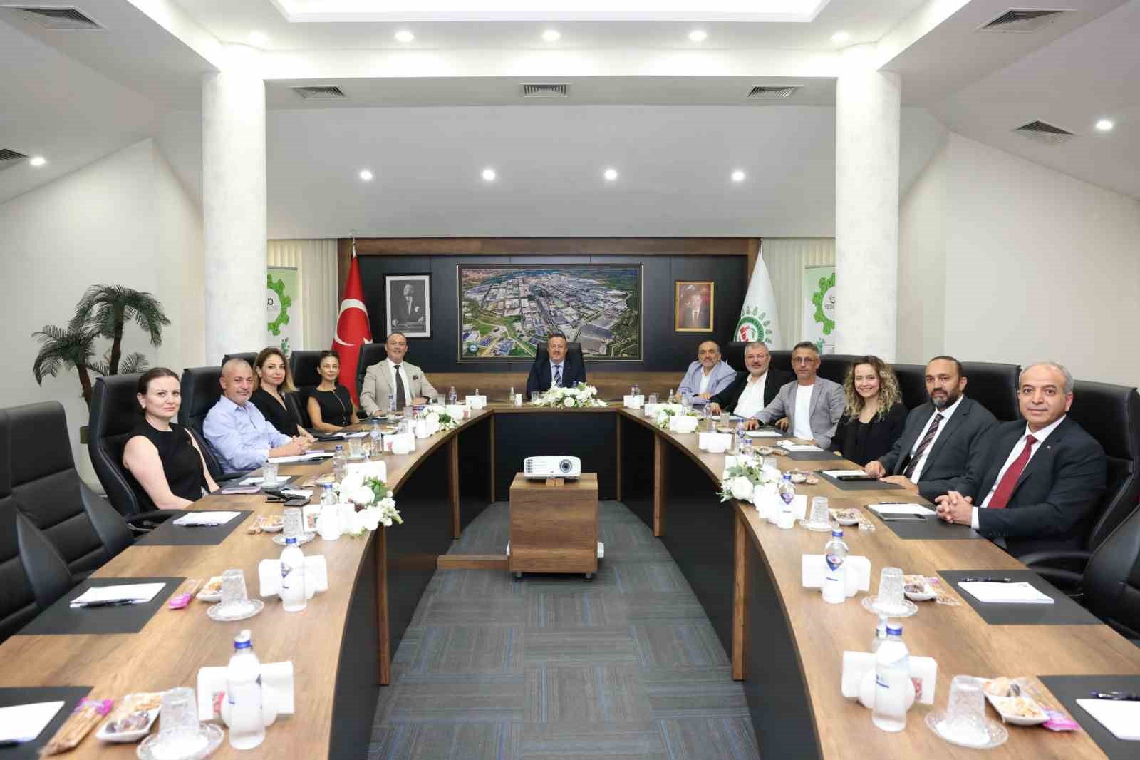 Başkan Yaymanoğlu; "Denizli sanayisinin güçlendirilmesi için iş birliğine önem veriyoruz"
