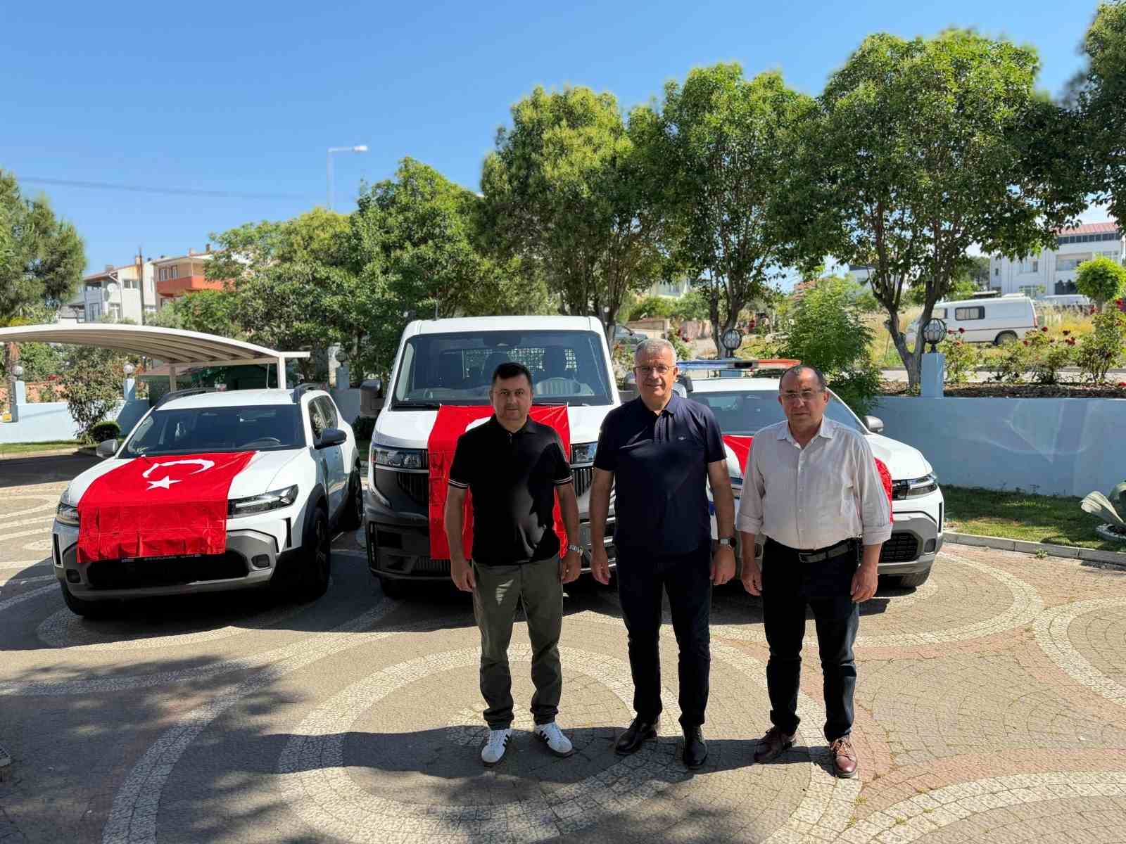 Karabiga Belediyesi ara&ccedil; filosunu g&uuml;&ccedil;lendiriyor
