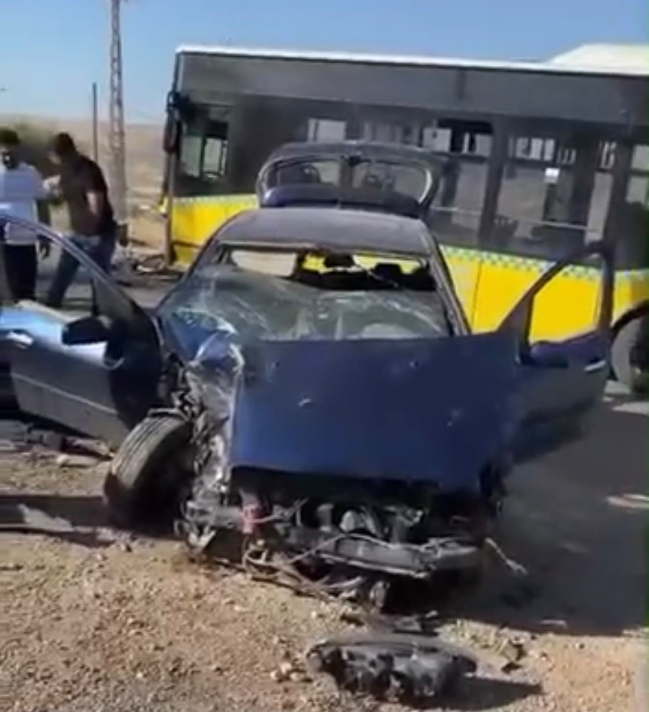 Siirt’te belediye otobüsü ile otomobil çarpıştı: 1 yaralı