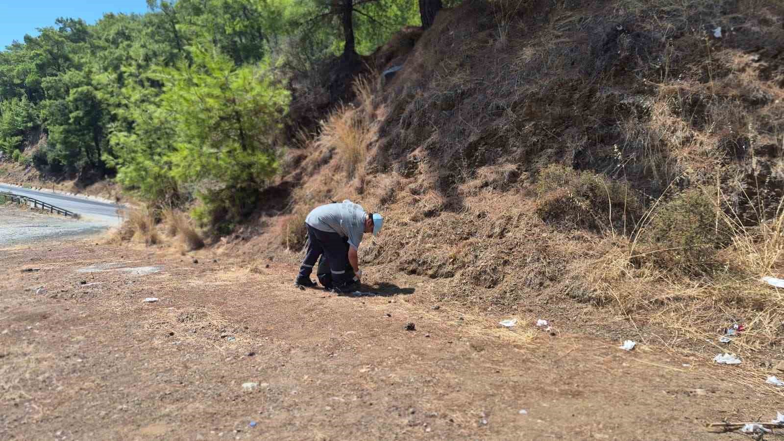 Marmaris&rsquo;te seyir noktalarında temizlik &ccedil;alışması
