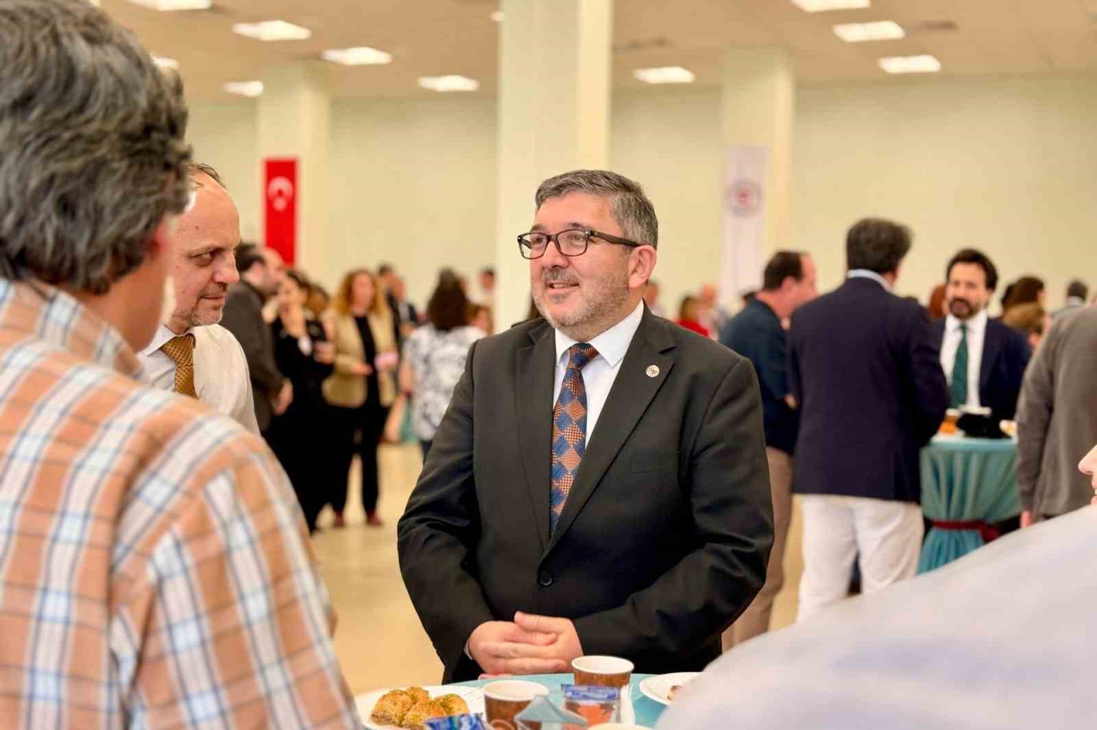 BŞEÜ’de bayramlaşma töreni
