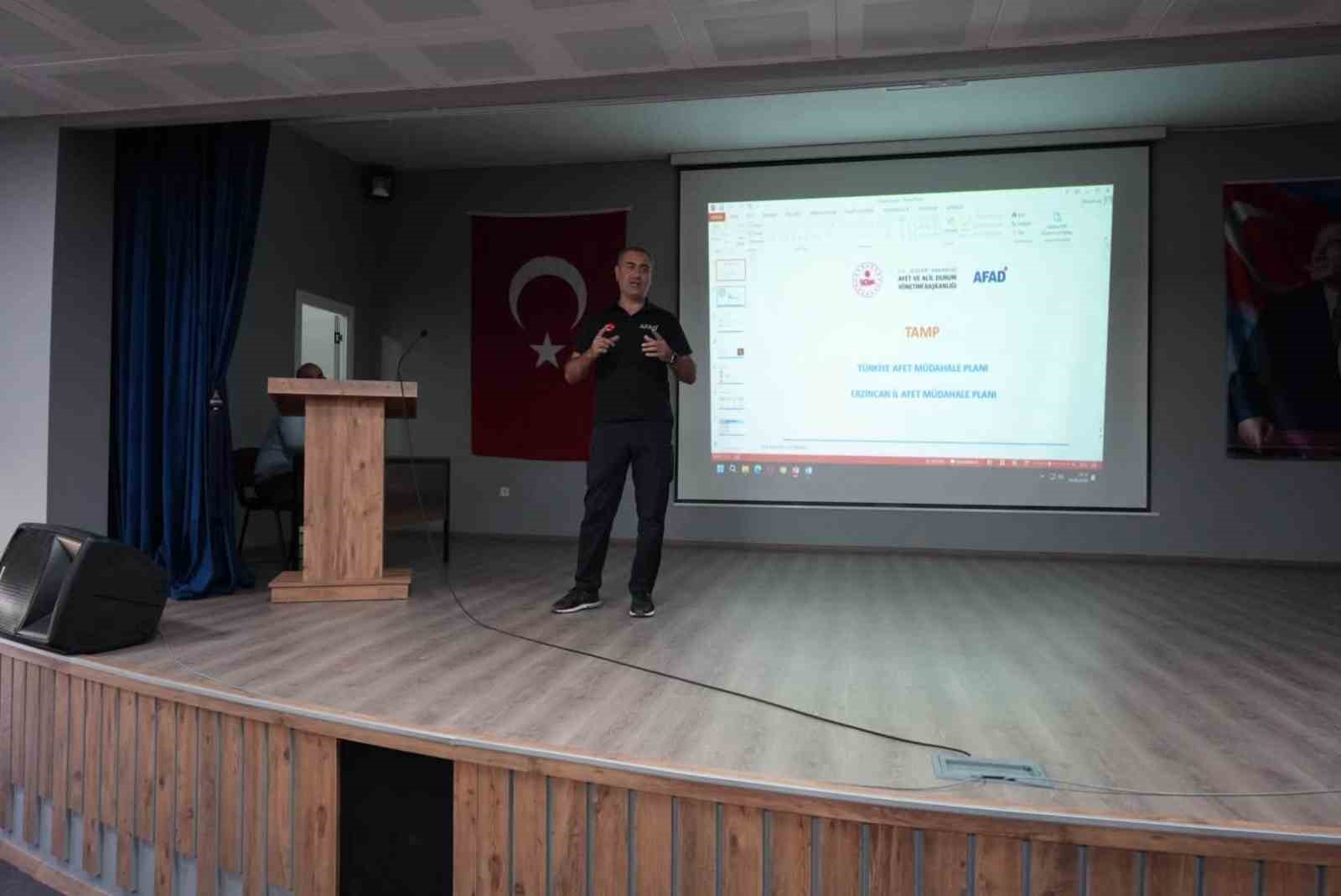 Üzümlü’de deprem tatbikatı hazırlıkları sürüyor