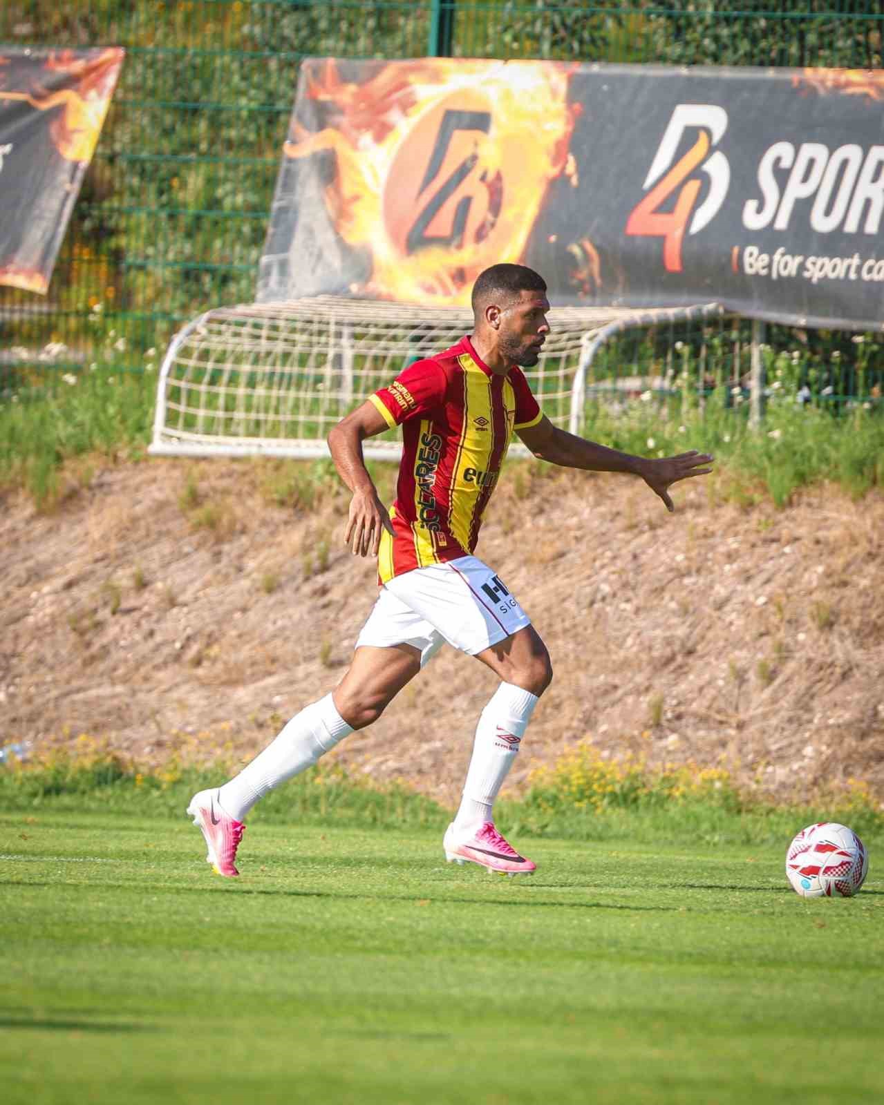 Göztepe, hazırlık maçında galip