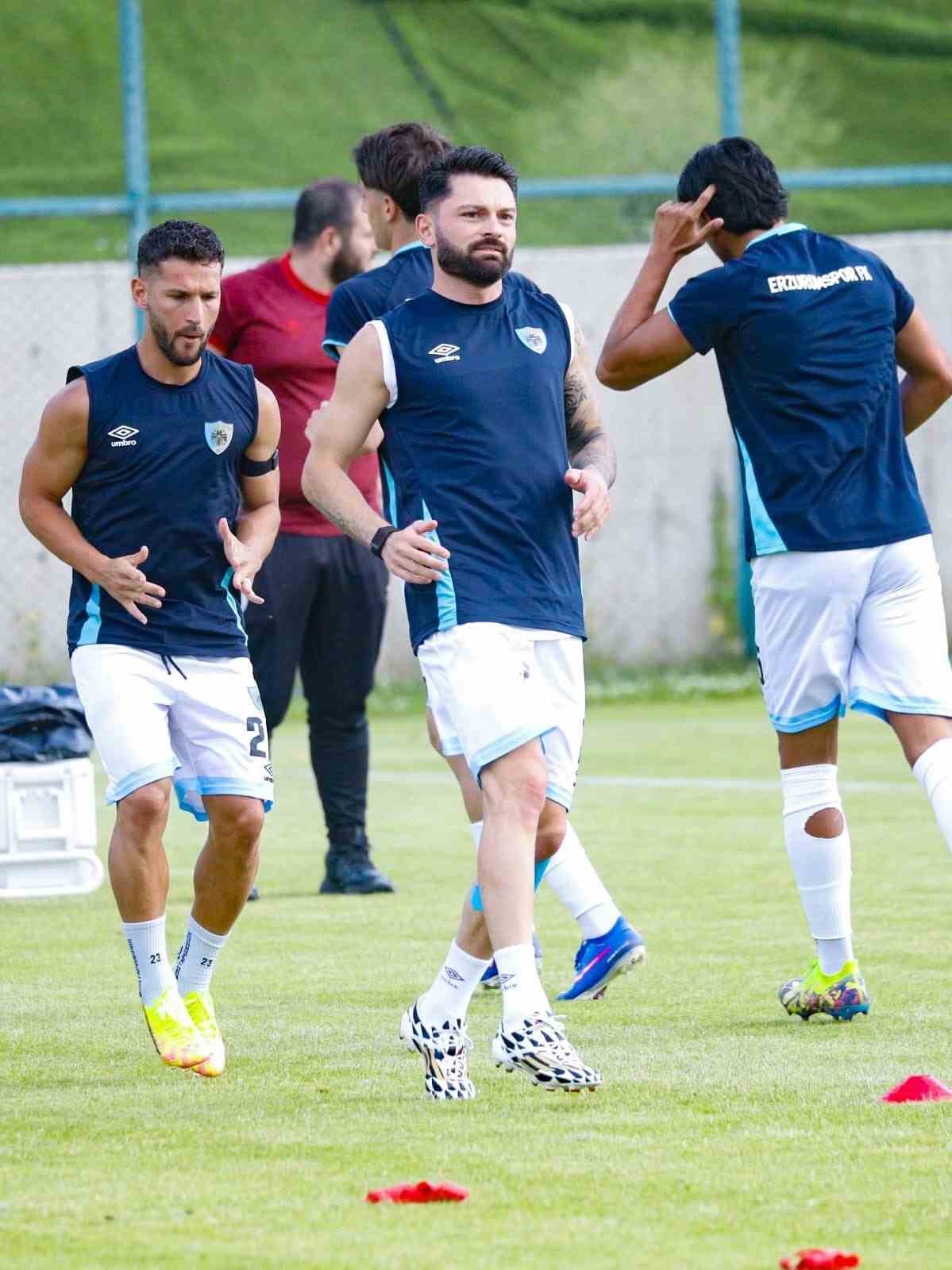 Erzurumspor FK, ikinci etap kampını tamamladı