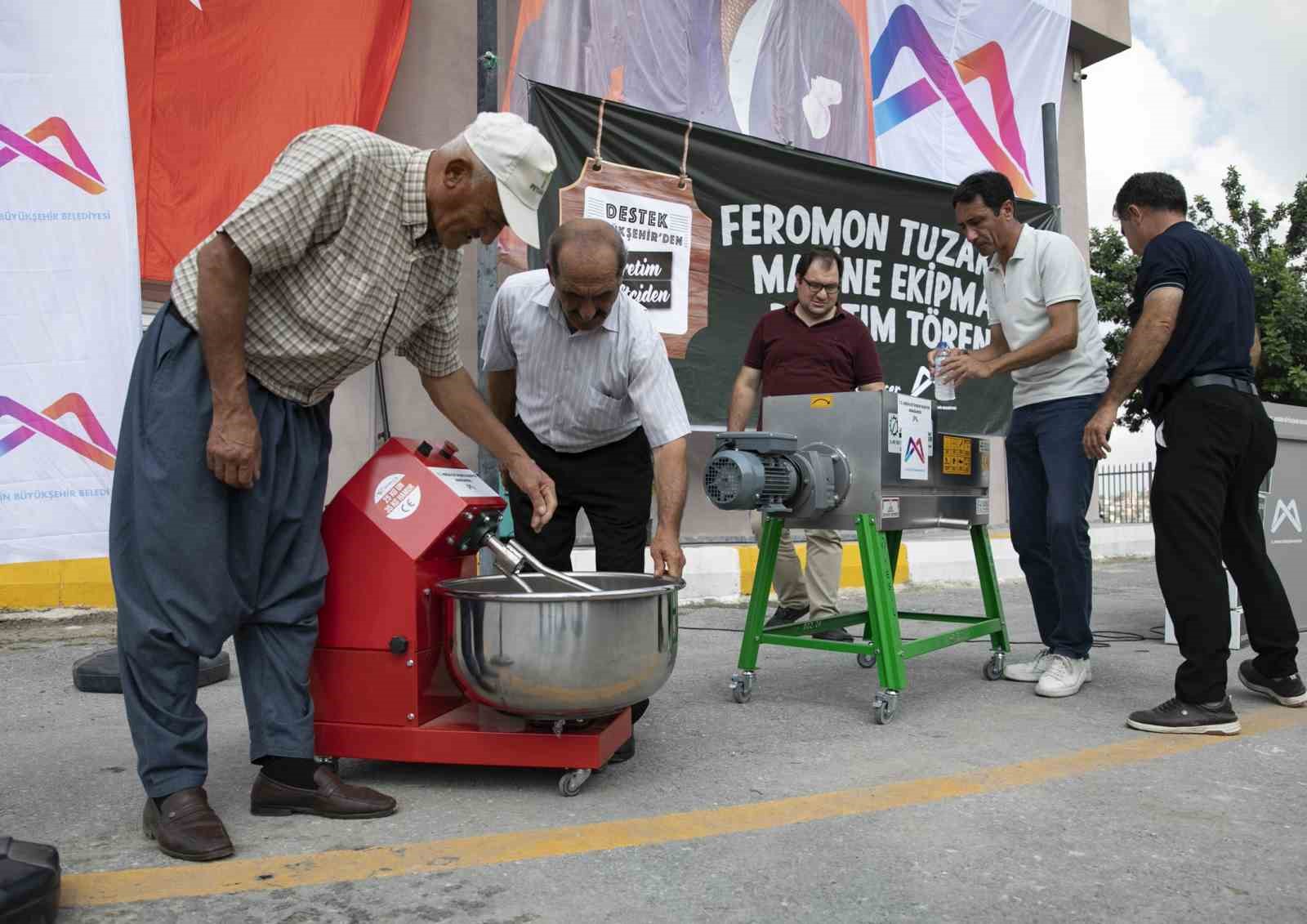 Mersin’de üreticiye feromon tuzak ve makine ekipmanı desteği