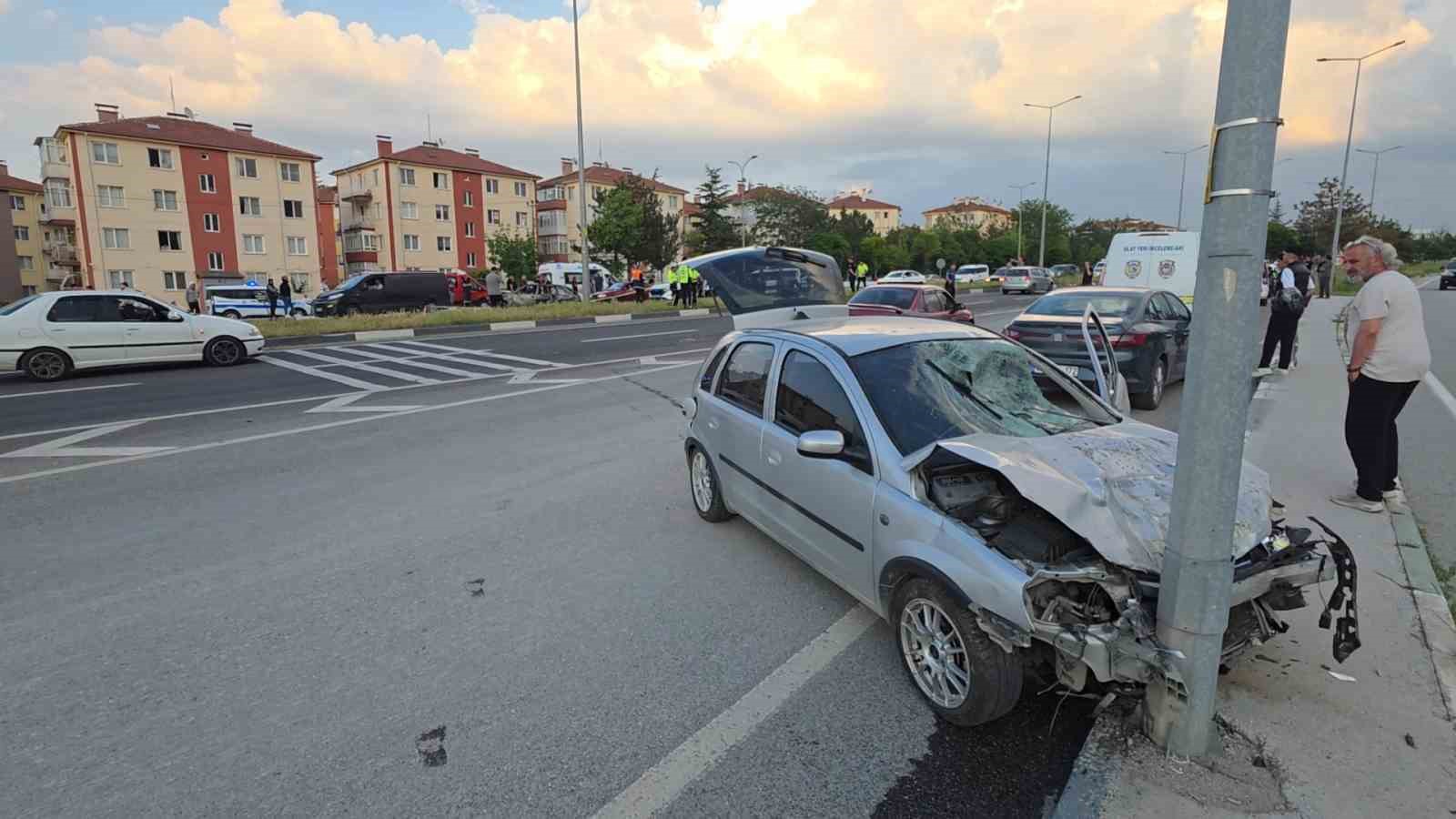 Kütahya’da feci kaza: 1 ölü, 2 yaralı